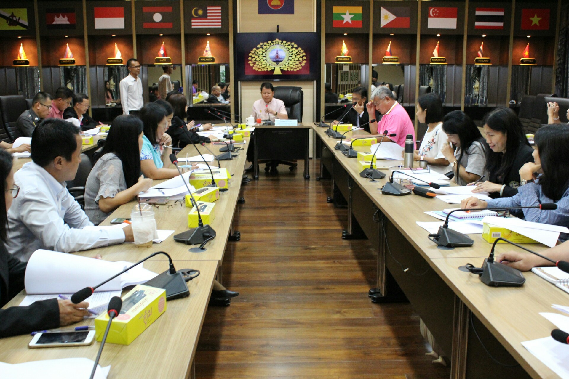 ประชุมคณะทำงานบริหารการจัดเก็บข้อมูลความจำเป็นพื้นฐาน (จปฐ.)