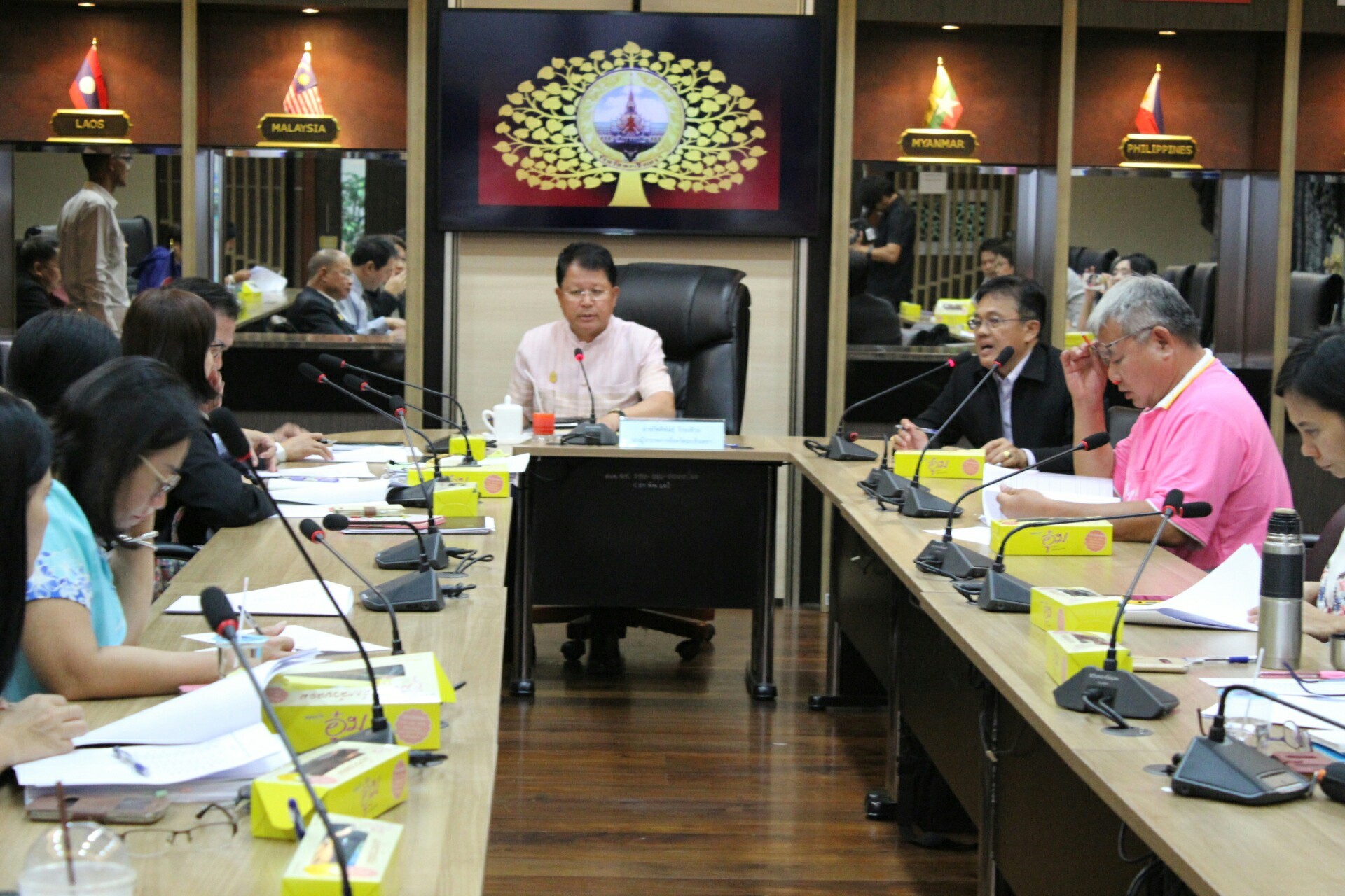 ประชุมคณะทำงานบริหารการจัดเก็บข้อมูลความจำเป็นพื้นฐาน (จปฐ.)