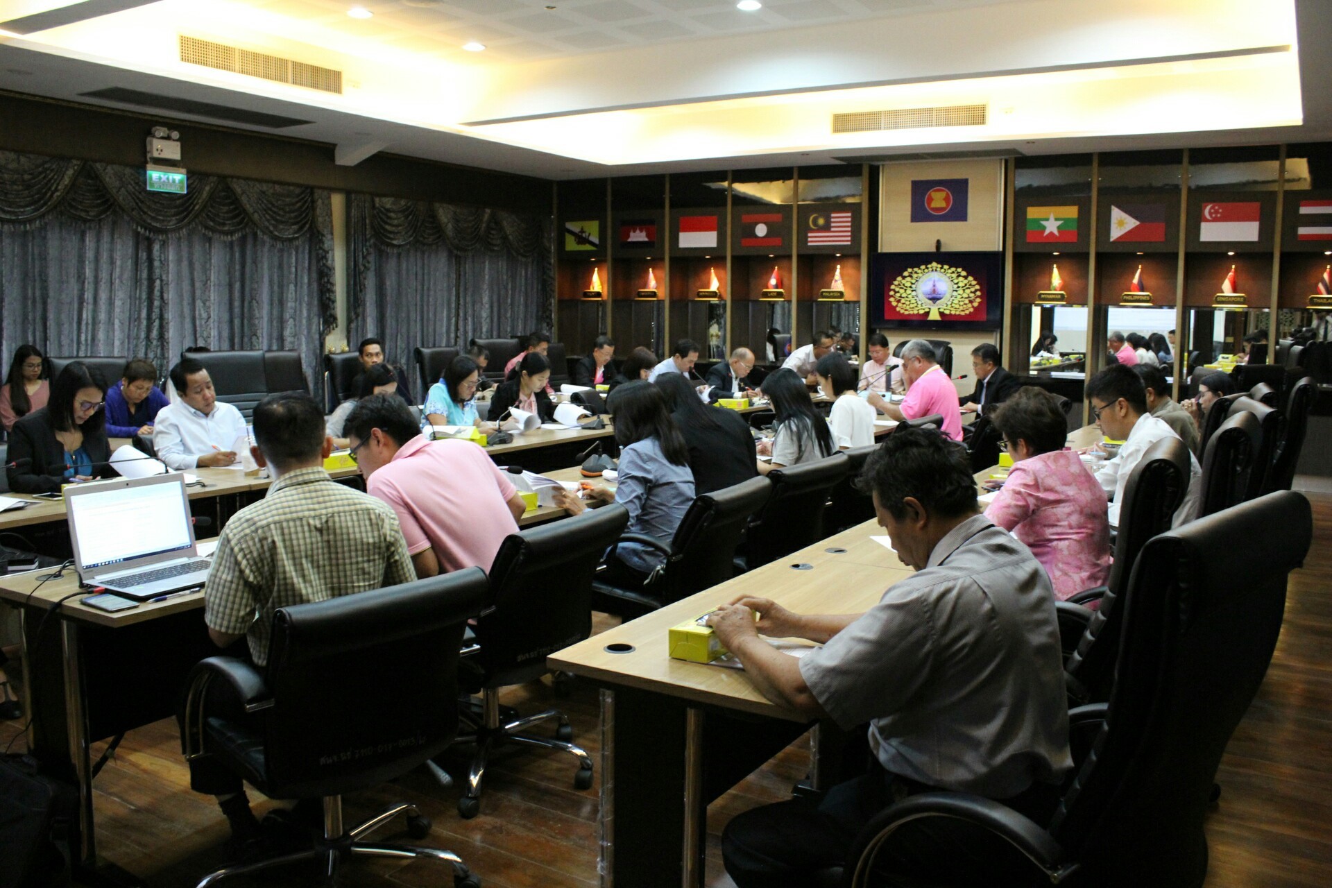 ประชุมคณะทำงานบริหารการจัดเก็บข้อมูลความจำเป็นพื้นฐาน (จปฐ.)