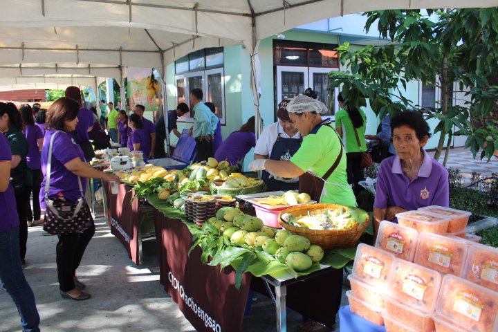 @แปดริ้ว: พัฒนาการจังหวัดฉะเชิงเทรา ร่วมต้อนรับ รมช.อุตสาหกรรม เปิดหมู่บ้านอุตสาหกรรมสร้างสรรค์