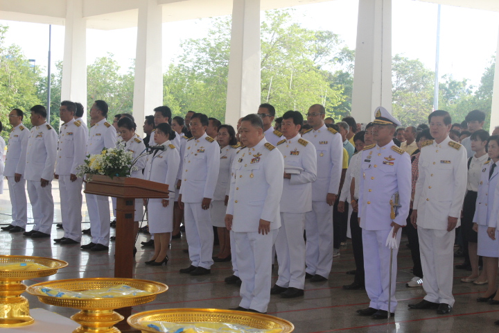 @แปดริ้ว:พิธีมอบเสื้อพระราชทาน กิจกรรม “Bike UnAiRak 2018”