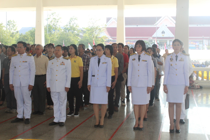 @แปดริ้ว:พิธีมอบเสื้อพระราชทาน กิจกรรม “Bike UnAiRak 2018”