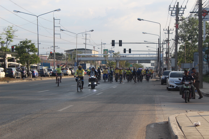 @แปดริ้ว:ซ้อมปั่น Bike อุ่นไอรัก