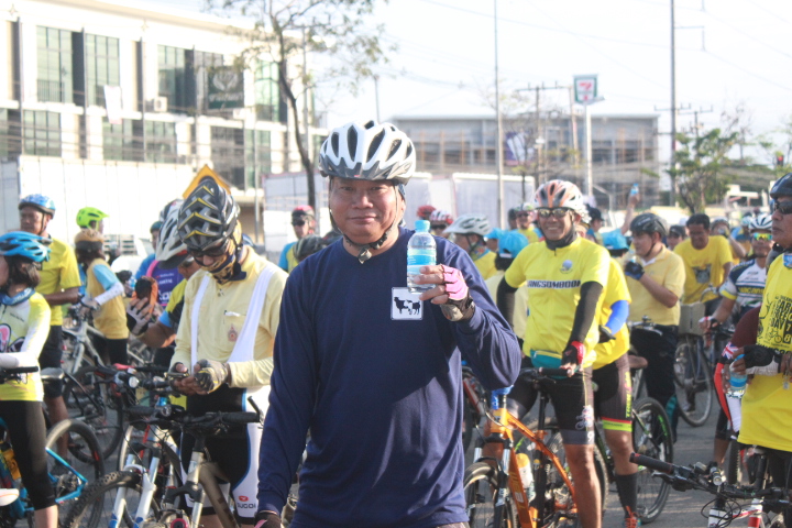 @แปดริ้ว:ซ้อมปั่น Bike อุ่นไอรัก