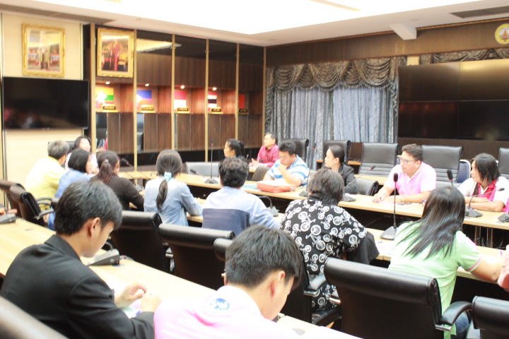 @แปดริ้ว: ขับเคลื่อนตลาดประชารัฐคนไทยยิ้มได้