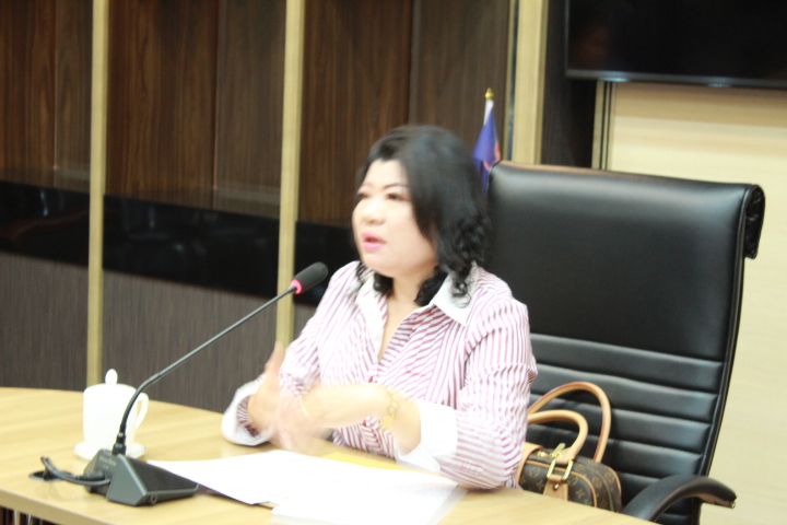 @แปดริ้ว: ขับเคลื่อนตลาดประชารัฐคนไทยยิ้มได้