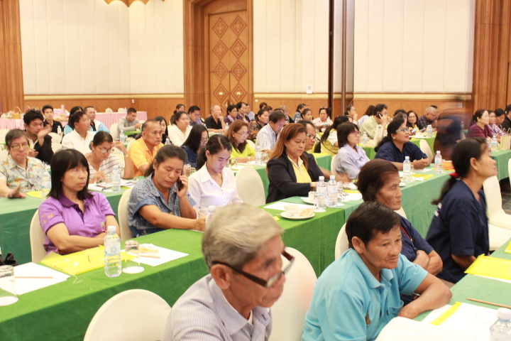 @แปดริ้ว: พัฒนาศักยภาพผู้ประกอบการ OTOP สู่แหล่งท่องเที่ยวชุมชน