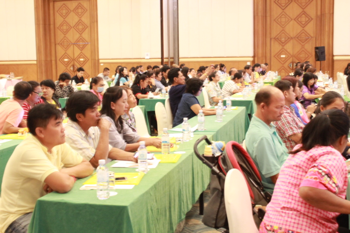 @แปดริ้ว: พัฒนาศักยภาพผู้ประกอบการ OTOP สู่แหล่งท่องเที่ยวชุมชน