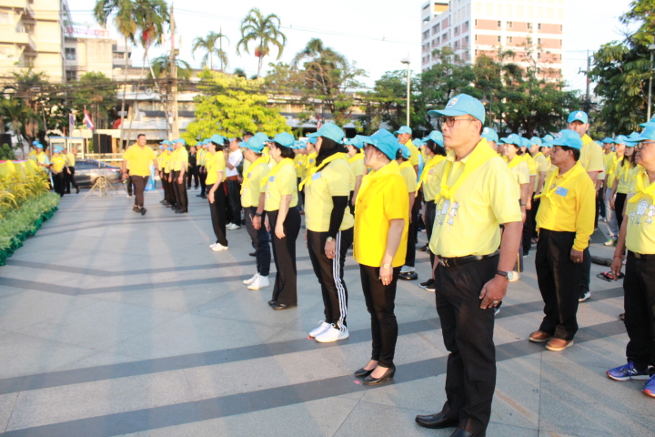 @แปดริ้ว: โครงการจิตอาสา ทำความดีด้วยหัวใจ กิจกรรมเดินรณรงค์ ไม่ทิ้ง ไม่เท ทุ่มทำความดี