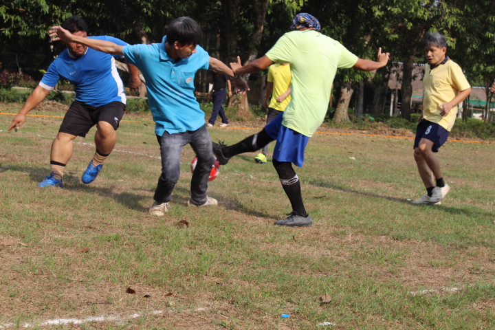 @แปดริ้ว:สวัสดีปีใหม่ ๒๕๖๒ “ก้าวสู่ปีใหม่ด้วยรอยยิ้มและความสุข”