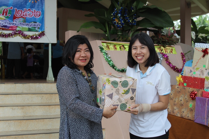 @แปดริ้ว:สวัสดีปีใหม่ ๒๕๖๒ “ก้าวสู่ปีใหม่ด้วยรอยยิ้มและความสุข”