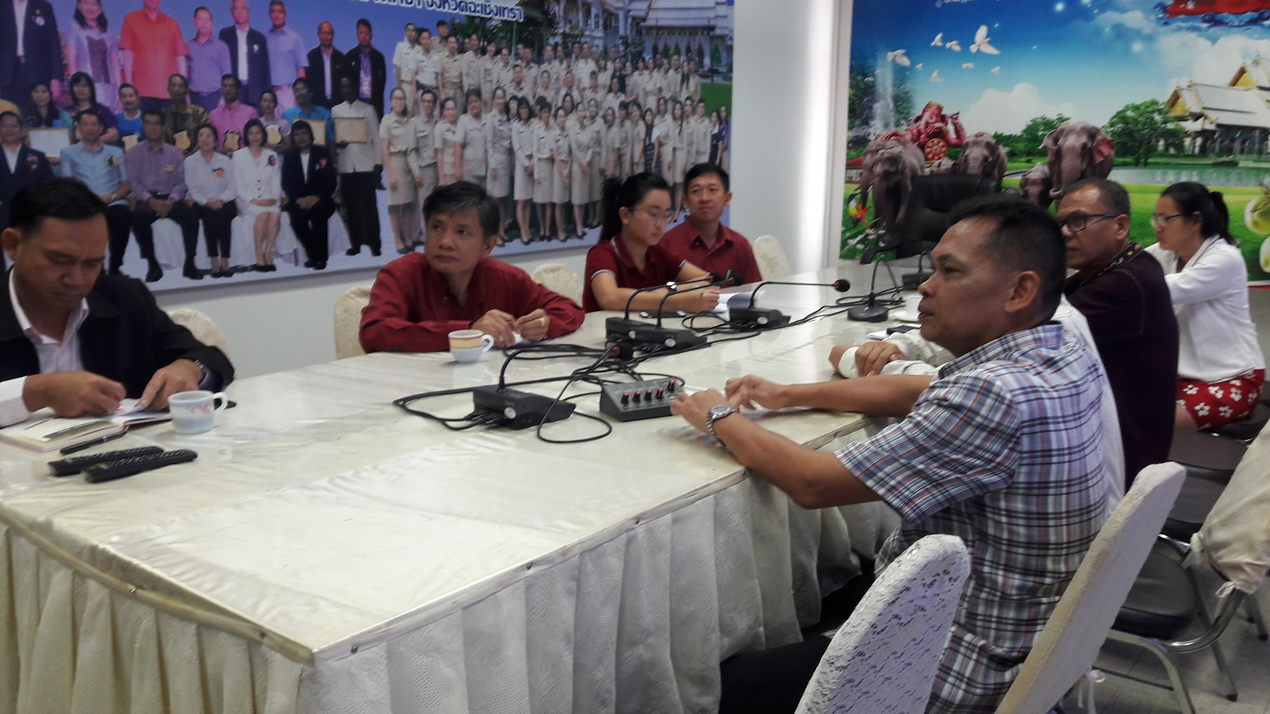 @แปดริ้ว:ร่วมรับฟังการประชุมกรมการพัฒนาชุมชน ครั้งที่ ๒/๒๕๖๒