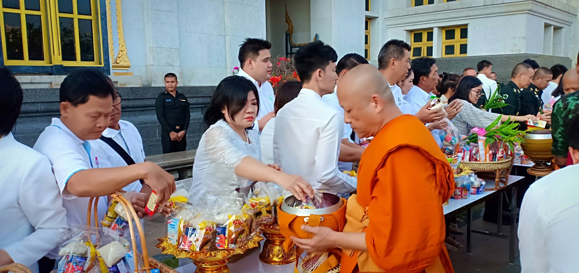 @ แปดริ้ว: วันมาฆบูชา วันสำคัญทางพุทธศาสนาของโลก