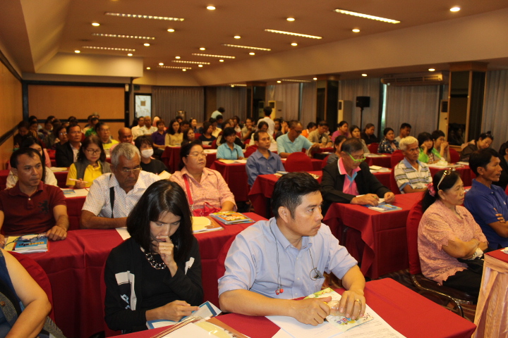 @แปดริ้ว:พัฒนาศักยภาพการบริหารจัดการและการตลาด แก่ผู้ผลิต/ผู้ประกอบการ OTOP