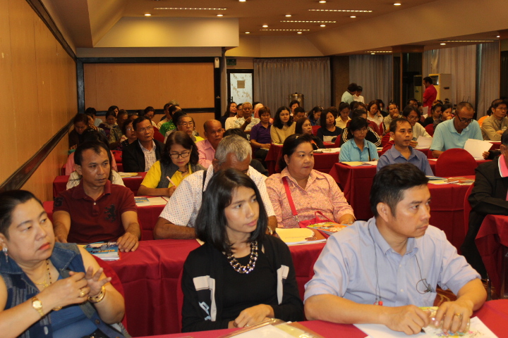 @แปดริ้ว:พัฒนาศักยภาพการบริหารจัดการและการตลาด แก่ผู้ผลิต/ผู้ประกอบการ OTOP