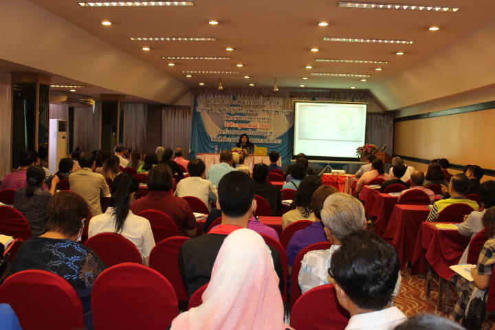 @แปดริ้ว:พัฒนาศักยภาพการบริหารจัดการและการตลาด แก่ผู้ผลิต/ผู้ประกอบการ OTOP