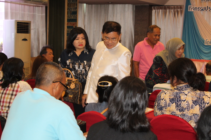 @แปดริ้ว:พัฒนาศักยภาพการบริหารจัดการและการตลาด แก่ผู้ผลิต/ผู้ประกอบการ OTOP