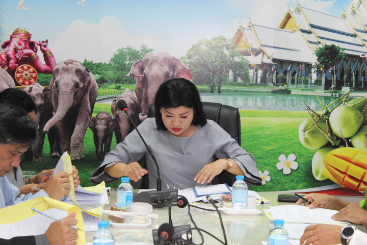 @แปดริ้ว:ประชุมหัวหน้ากลุ่ม/ฝ่ายฯ พัฒนาการอำเภอและนว.พช.ครั้งที่ ๒/๒๕๖๒