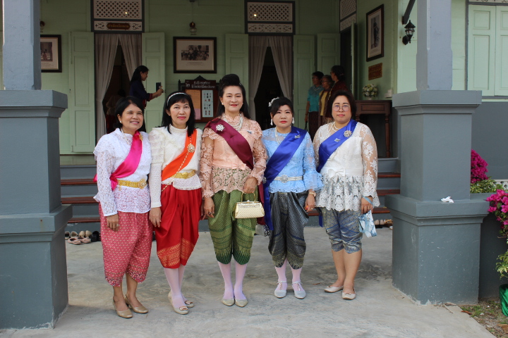 @แปดริ้ว: ลานวัฒนธรรมสร้างสรรค์ เพื่อการเรียนรู้ประวัติศาสตร์ฯ