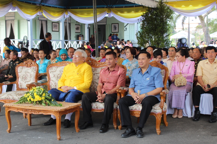 @แปดริ้ว: ลานวัฒนธรรมสร้างสรรค์ เพื่อการเรียนรู้ประวัติศาสตร์ฯ