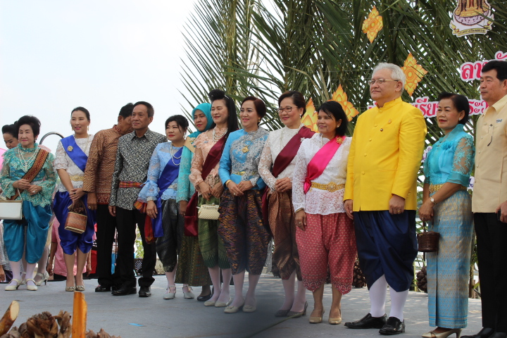 @แปดริ้ว: ลานวัฒนธรรมสร้างสรรค์ เพื่อการเรียนรู้ประวัติศาสตร์ฯ