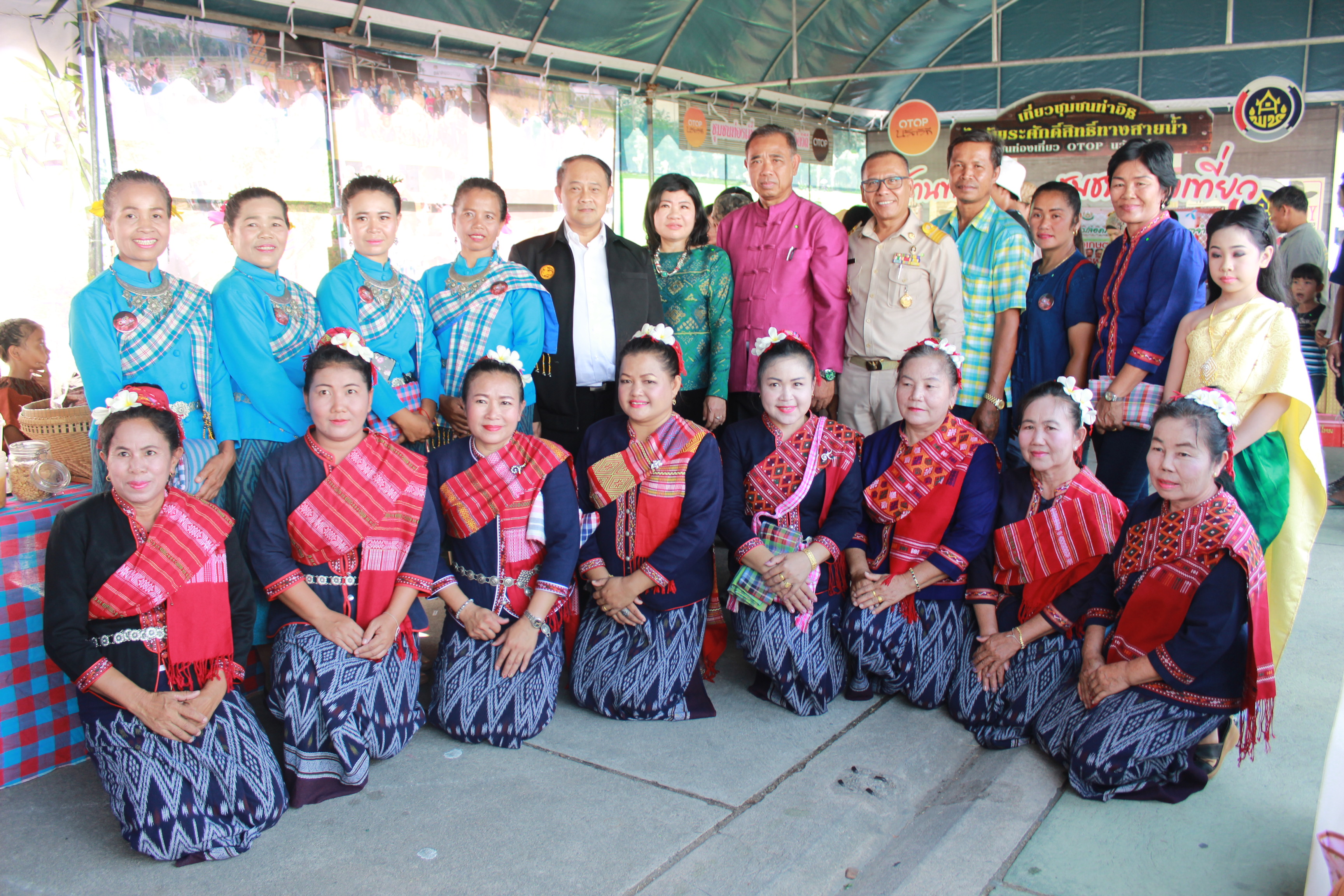 @แปดริ้ว:อธิบดี พช. เยี่ยมชมให้กำลังใจผู้ผลิต/ผู้ประกอบการ OTOP ฉะเชิงเทรา