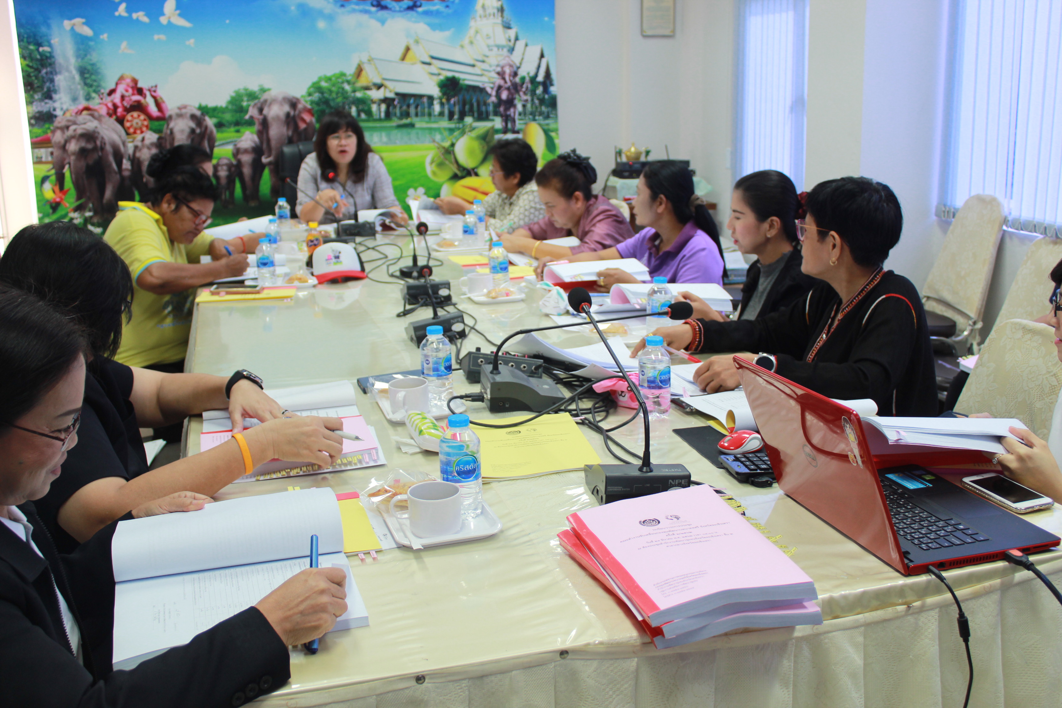 @แปดริ้ว:ประชุมคณะทำงานขับเคลื่อนกองทุนพัฒนาบทบาทสตรีจังหวัดฉะเชิงเทรา