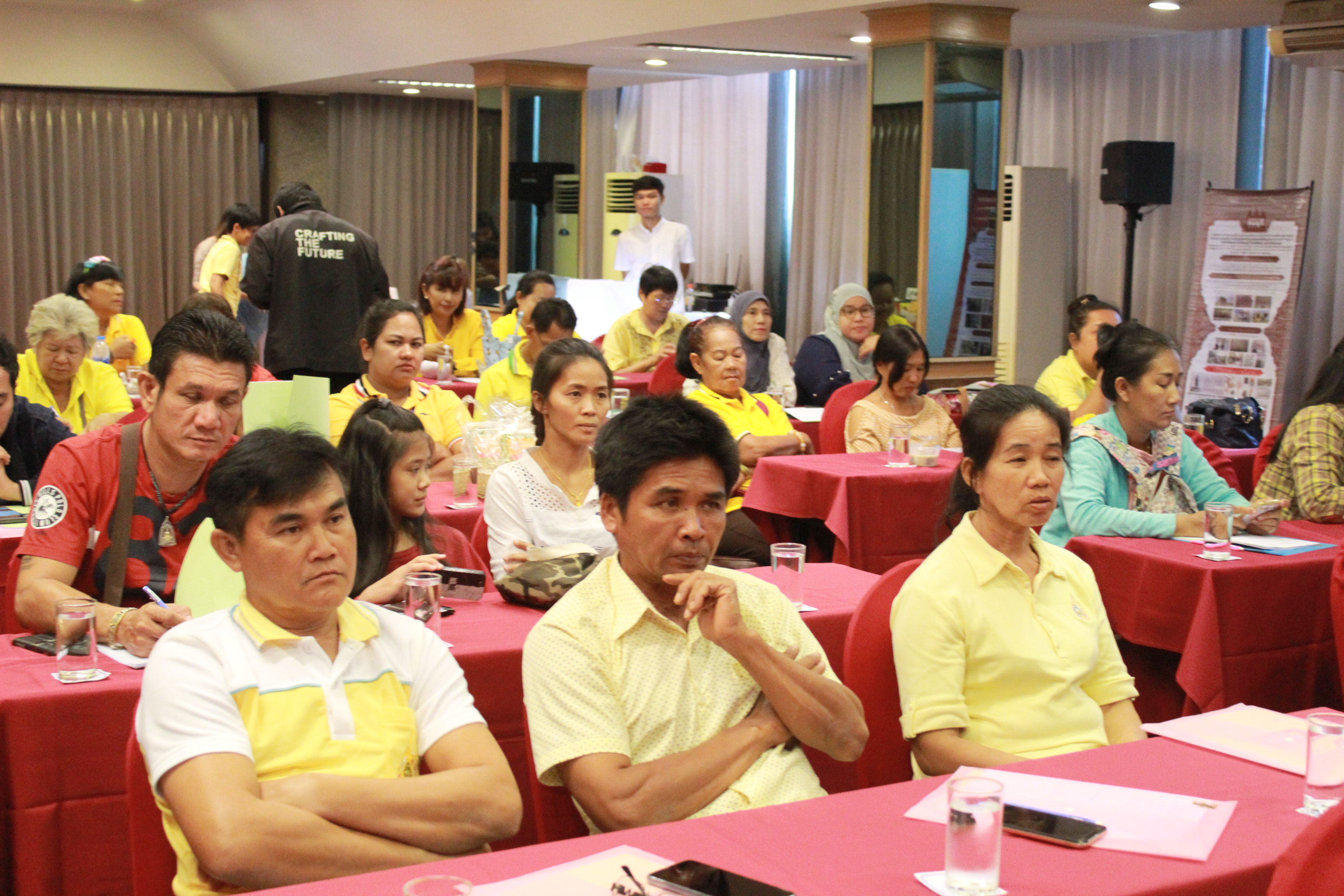 @แปดริ้ว:พัฒนาผลิตภัณฑ์ นตผ. กลุ่มปรับตัวสู่การพัฒนา ปี ๒๕๖๒