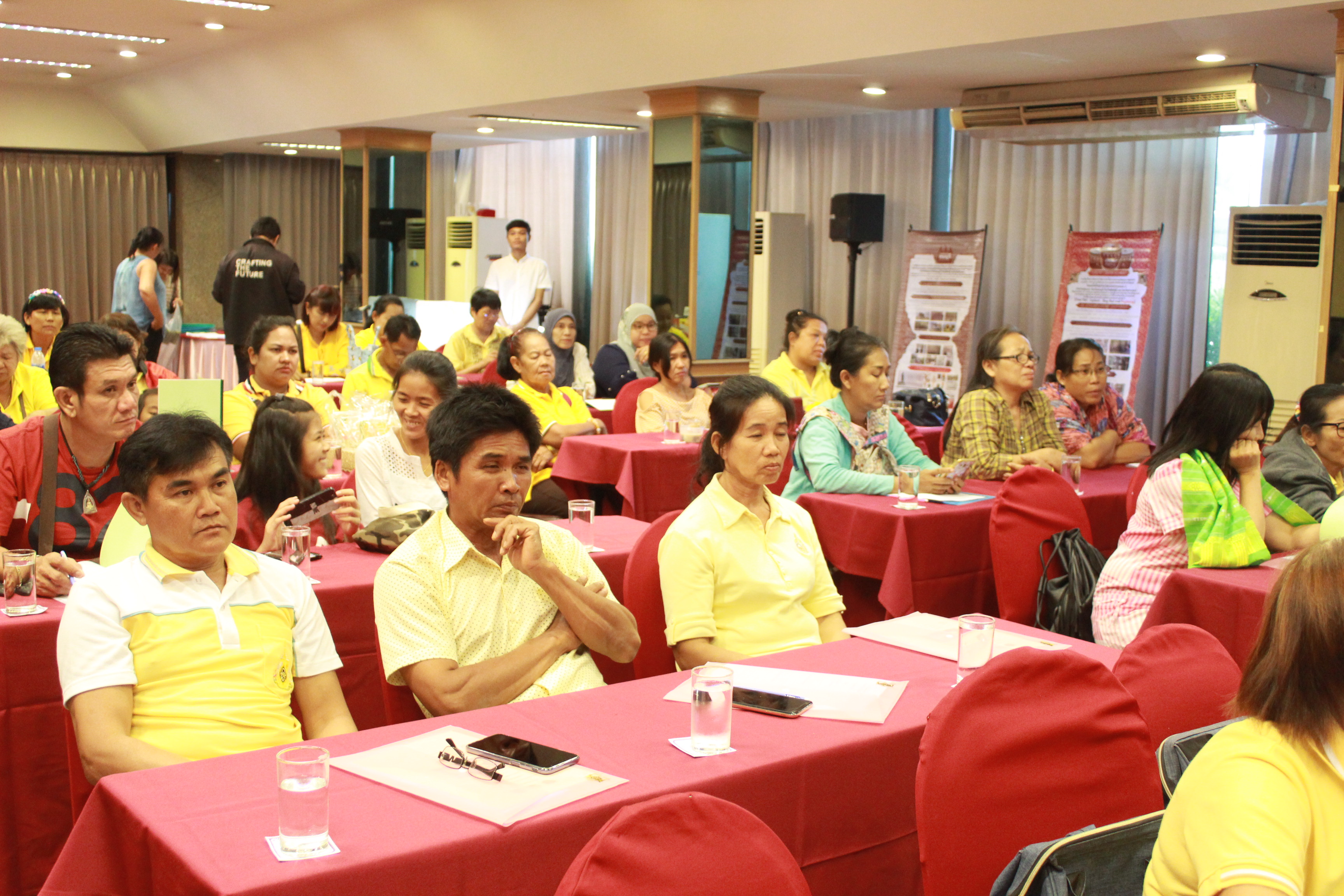 @แปดริ้ว:พัฒนาผลิตภัณฑ์ นตผ. กลุ่มปรับตัวสู่การพัฒนา ปี ๒๕๖๒