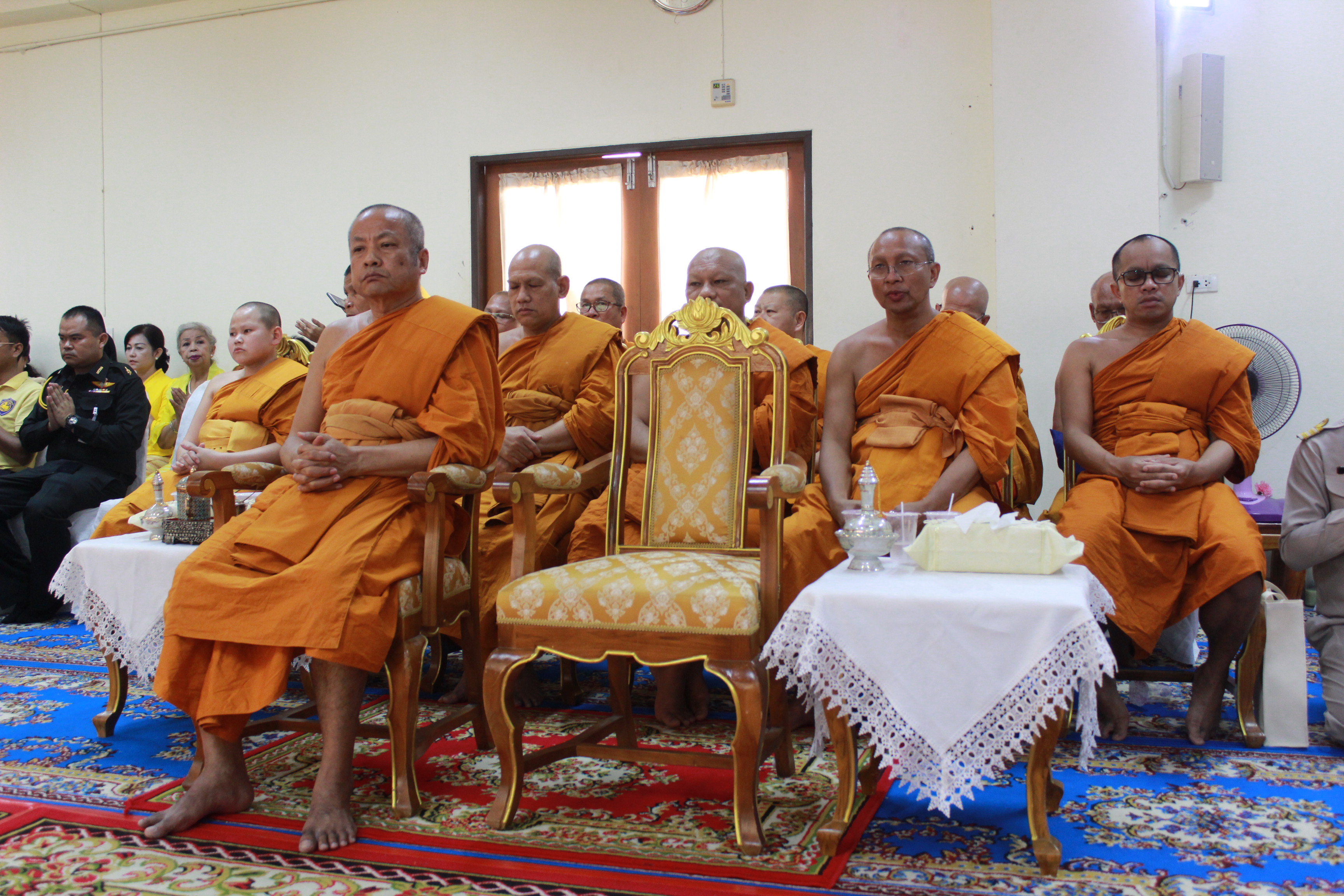 @แปดริ้ว:โครงการบรรพชาอุปสมบทเฉลิมพระเกียรติ เนื่องในโอกาศมหามงคลพระราชพิธีบรมราชาภิเษก
