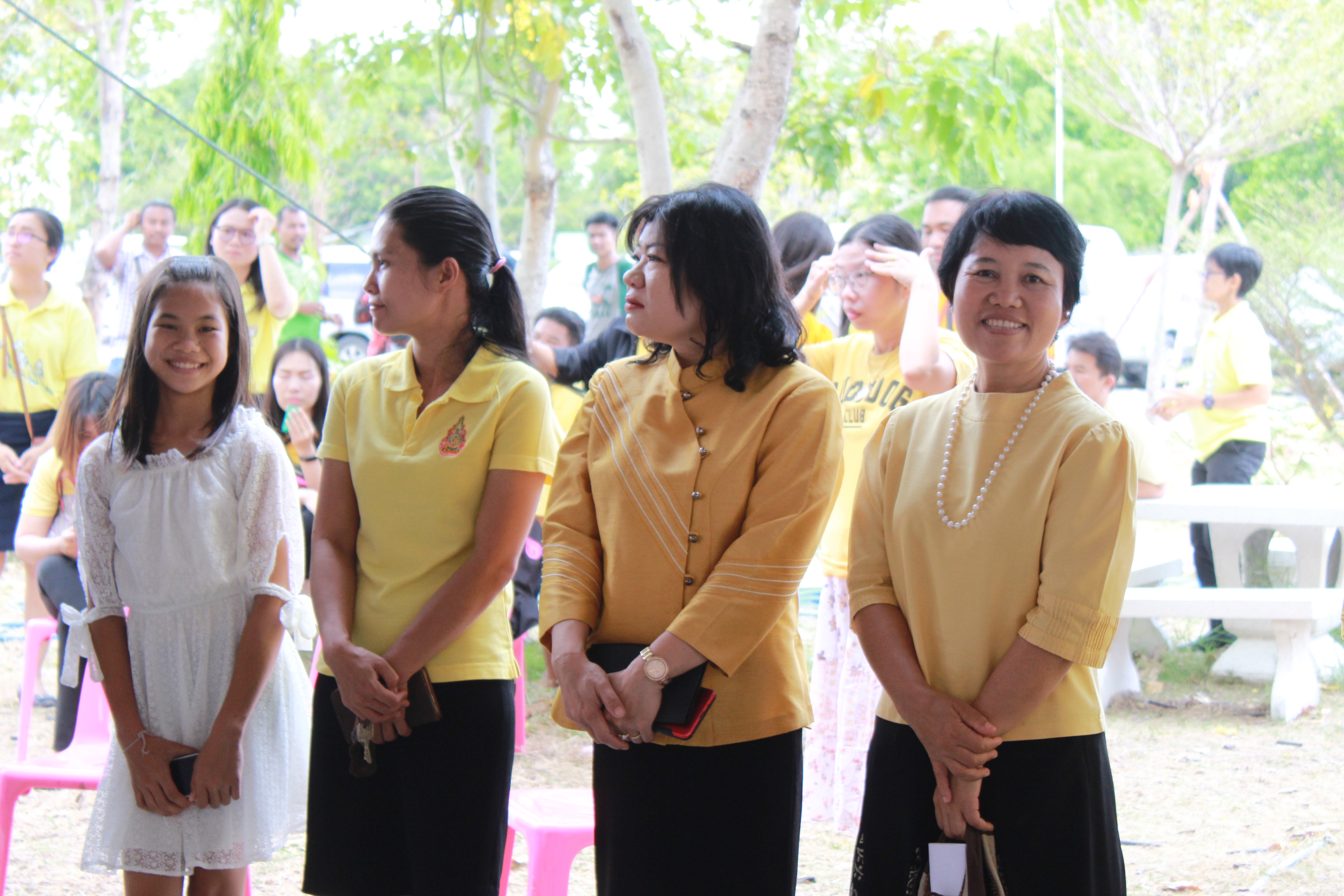 @แปดริ้ว:โครงการบรรพชาอุปสมบทเฉลิมพระเกียรติ เนื่องในโอกาศมหามงคลพระราชพิธีบรมราชาภิเษก