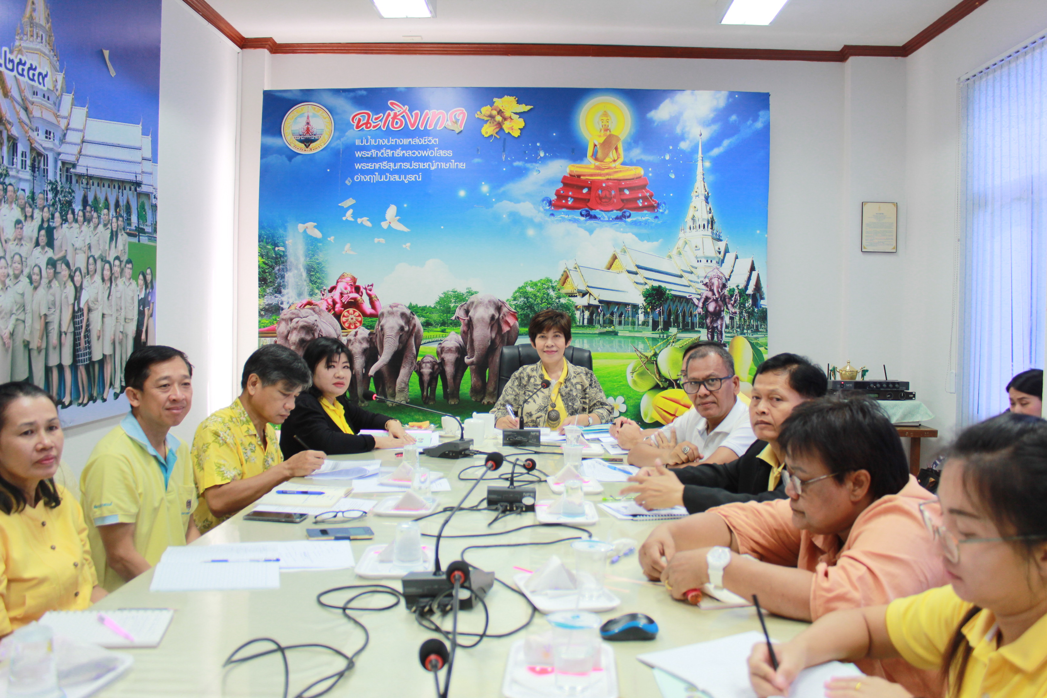 @แปดริ้ว:ผต.ติดตามงานกิจกรรมพัฒนาชุมชน