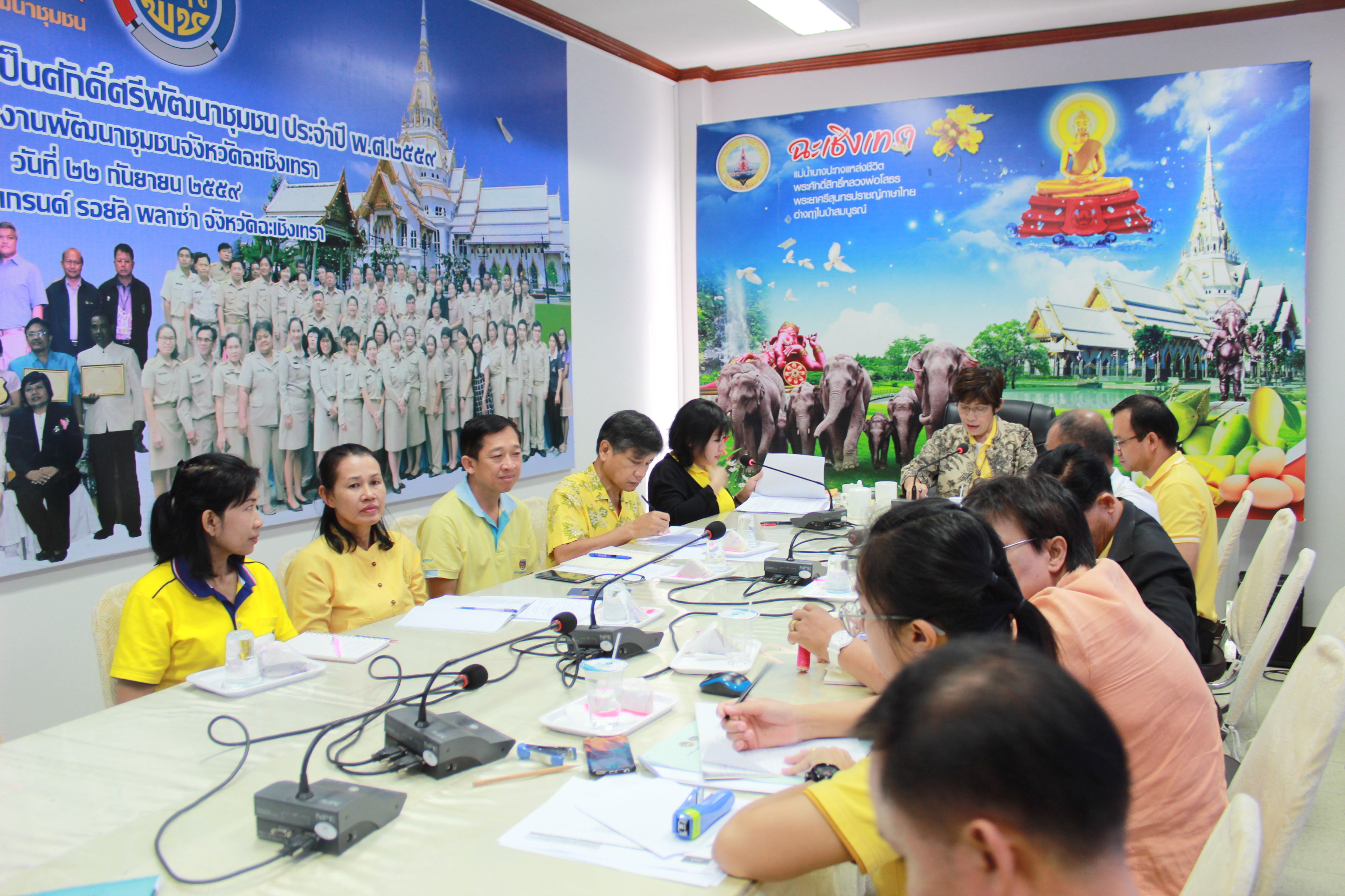 @แปดริ้ว:ผต.ติดตามงานกิจกรรมพัฒนาชุมชน