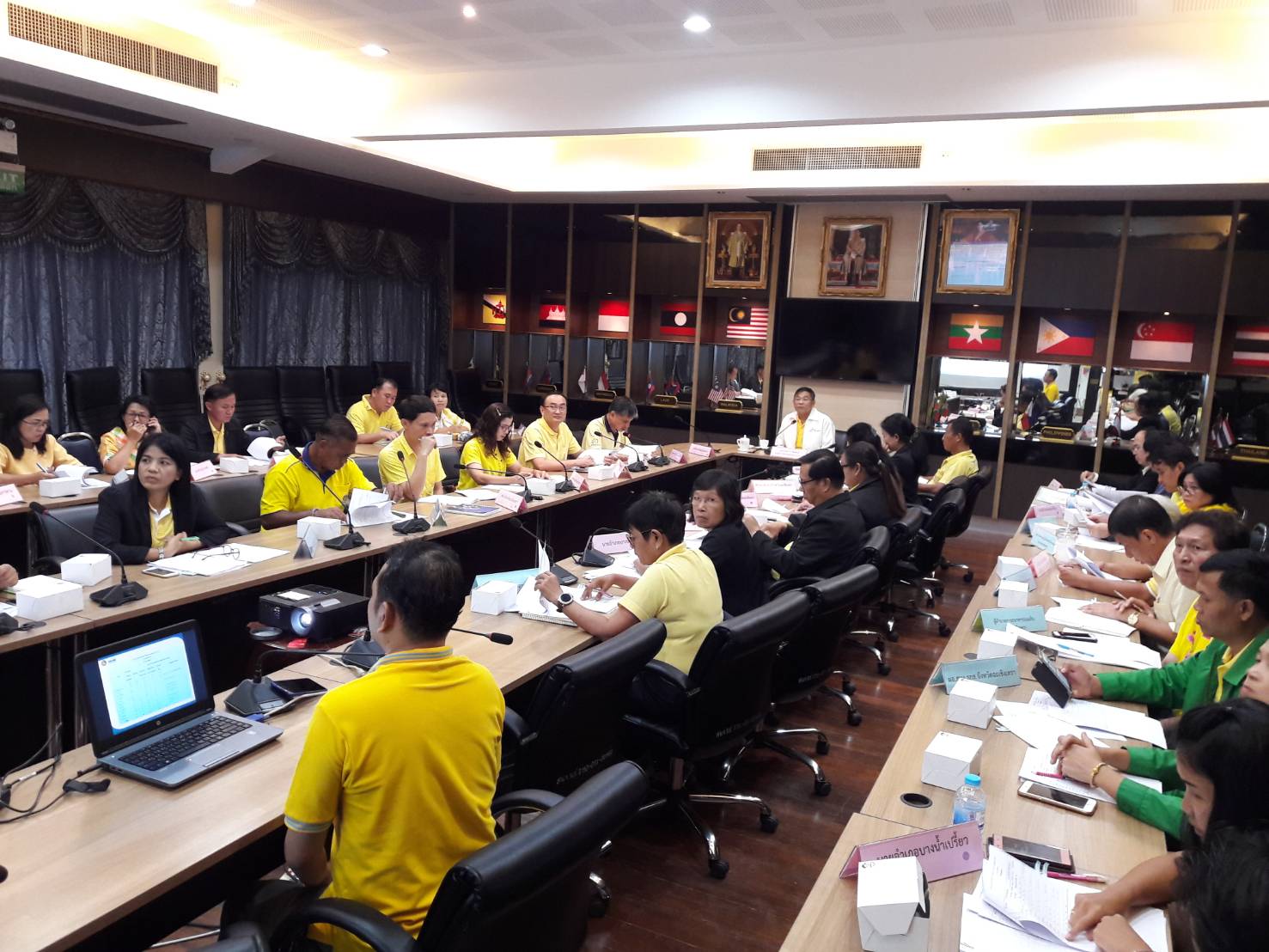 @แปดริ้ว:ประชุมติดตามผลกองทุนออมแห่งชาติ(กอช.)