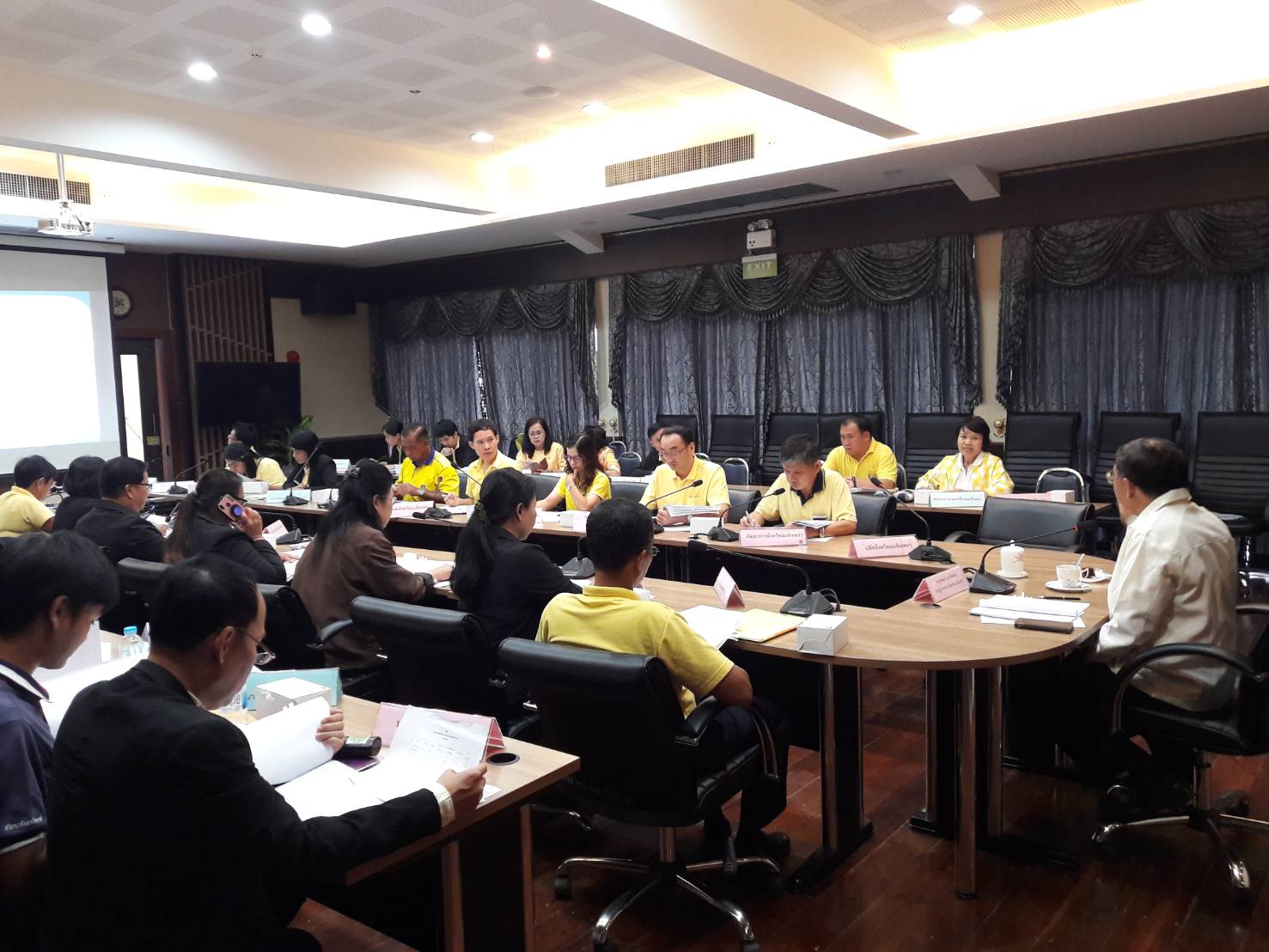 @แปดริ้ว:ประชุมติดตามผลกองทุนออมแห่งชาติ(กอช.)