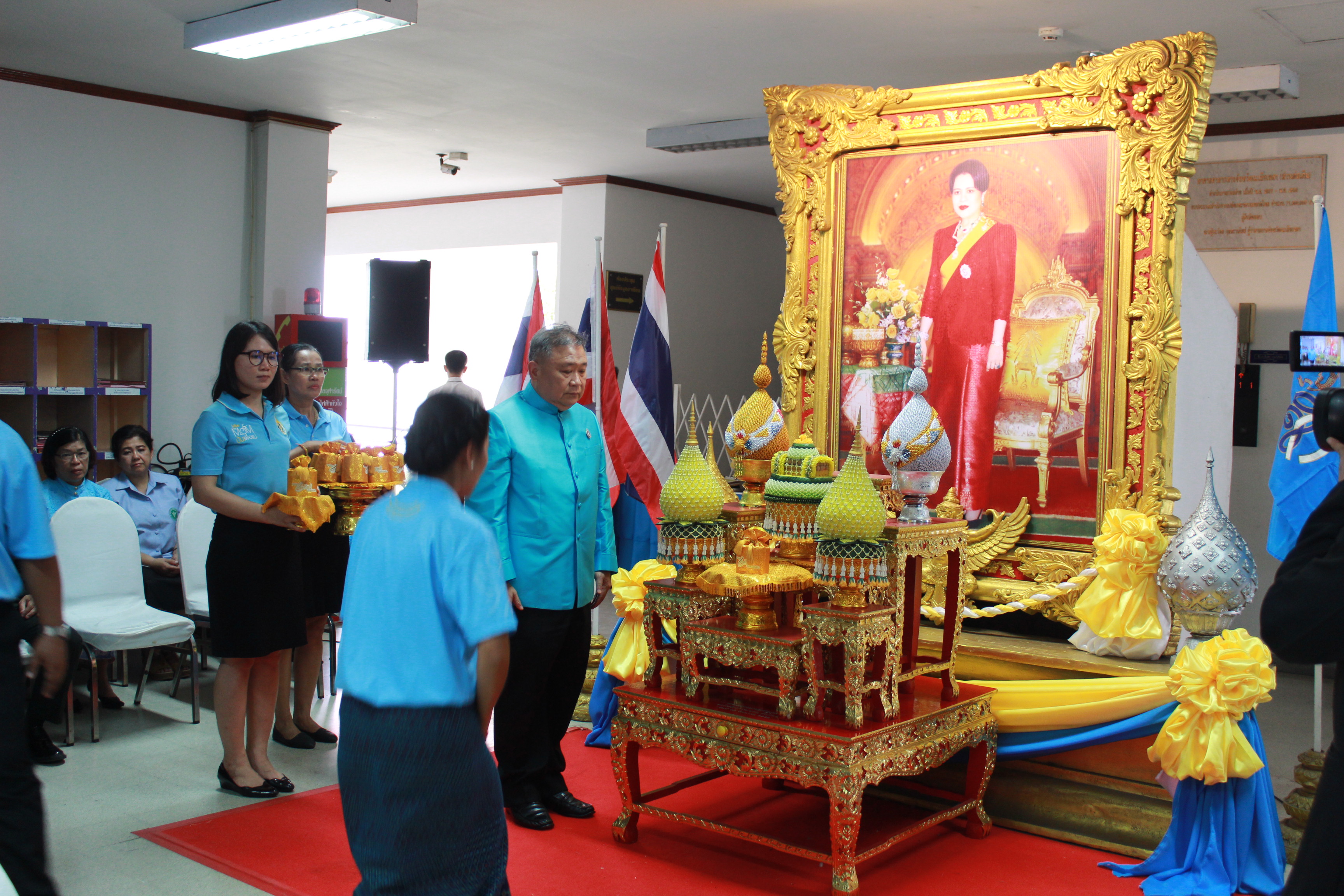 @แปดิ้ว:พิธีมอบเงินขวัญถุง “กองทุนแม่ของแผ่นดิน”ปี ๒๕๖๒