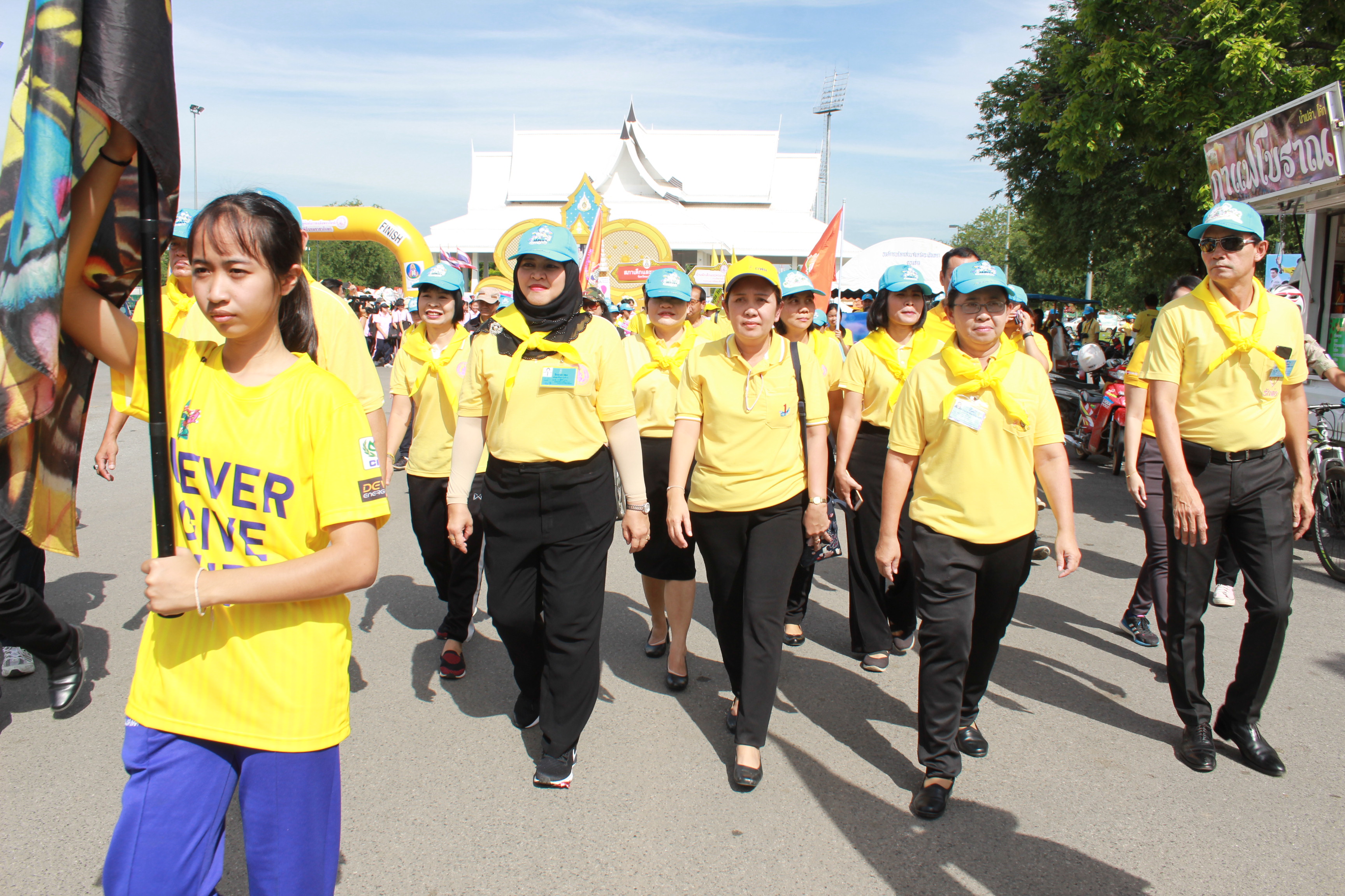 @แปดริ้ว:ร่วมกิจกรรม พม.ห่วงใย ดูแลทุกข์สุข  ปั่นปันน้ำใจให้ผู้ด้อยโอกาสเฉลิมพระเเกียรติเนื่องในโอกาสมหามงคลพระบรมราชาภิเศกและงานวันเยาวชนแห่งชาติจังหวัดฉะเชิงเทรา ปี ๒๕๖๒