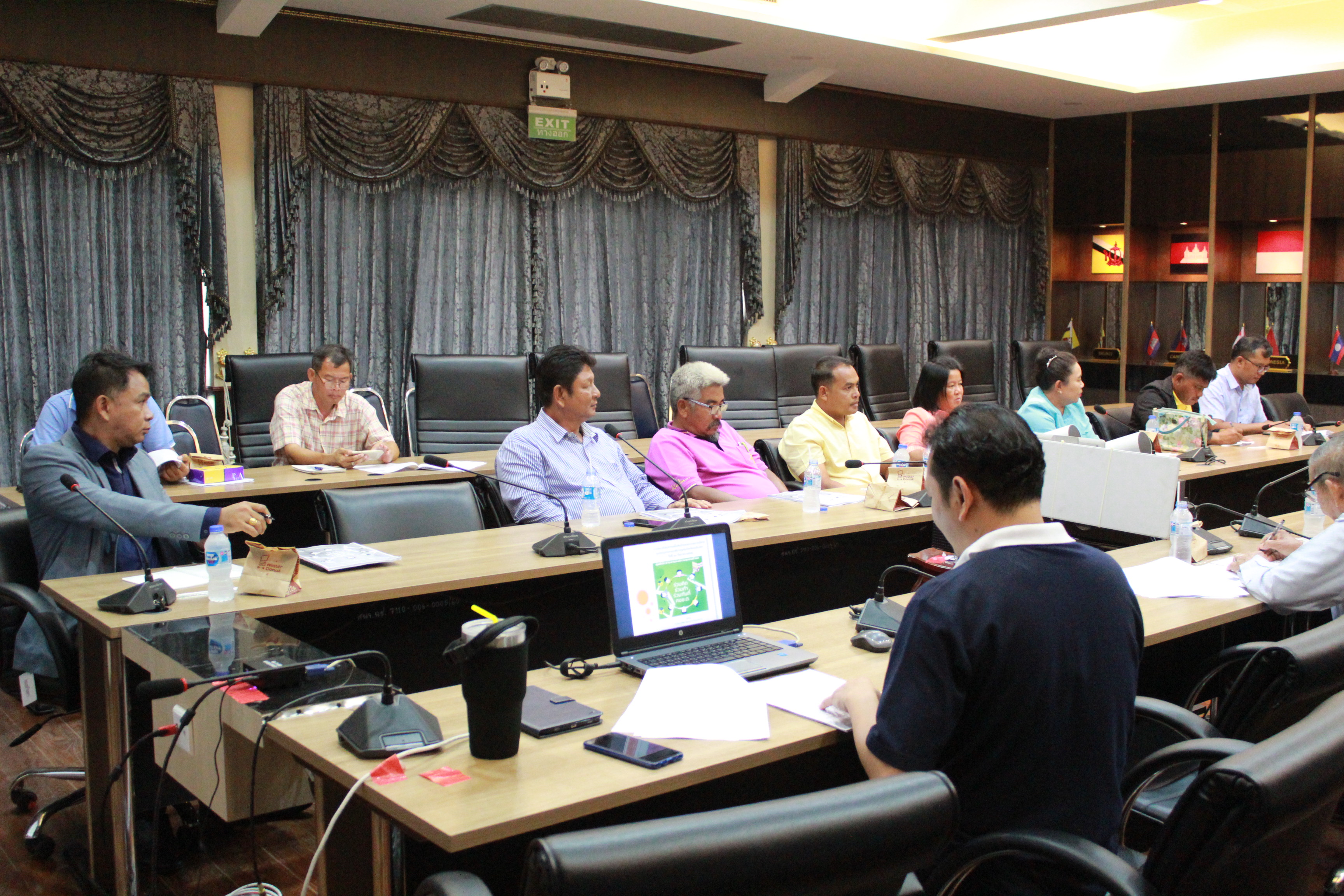 @แปดริ้ว:ประชุมคัดเลือกคณะกรรมการศูนย์ประสานงานองค์การชุมชนระดับจังหวัด(ศอช.จ.)