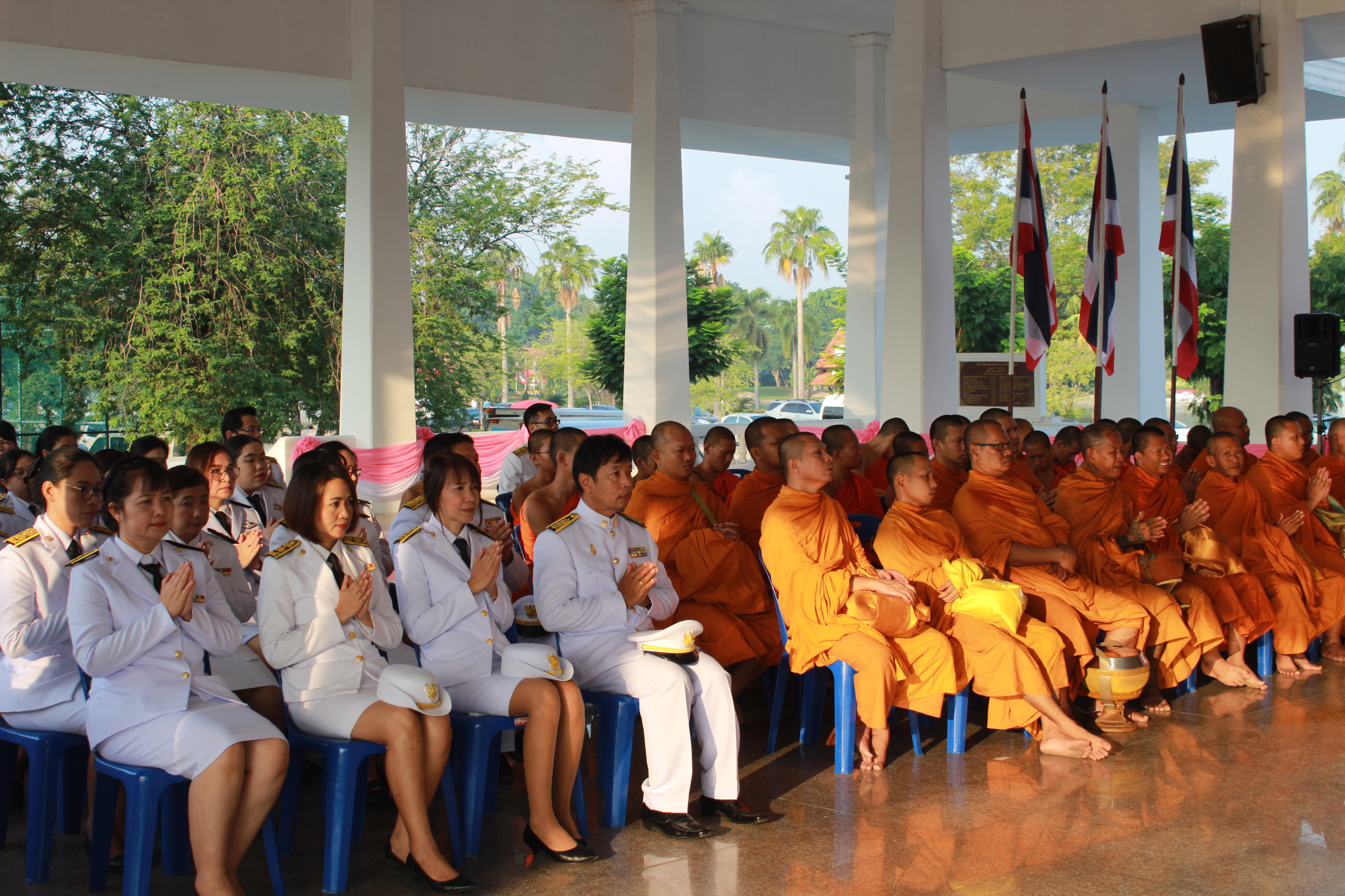 @ฉะเชิงเทรา:แม่น้ำบางปะกงแหล่งชีวิต พระศักดิ์สิทธิ์หลวงพ่อโสธร : พิธีบำเพ็ญกุศลและพิธีวางพวงมาลา เนื่องในวันคล้ายวันสวรรคต รัชกาลที่ ๕