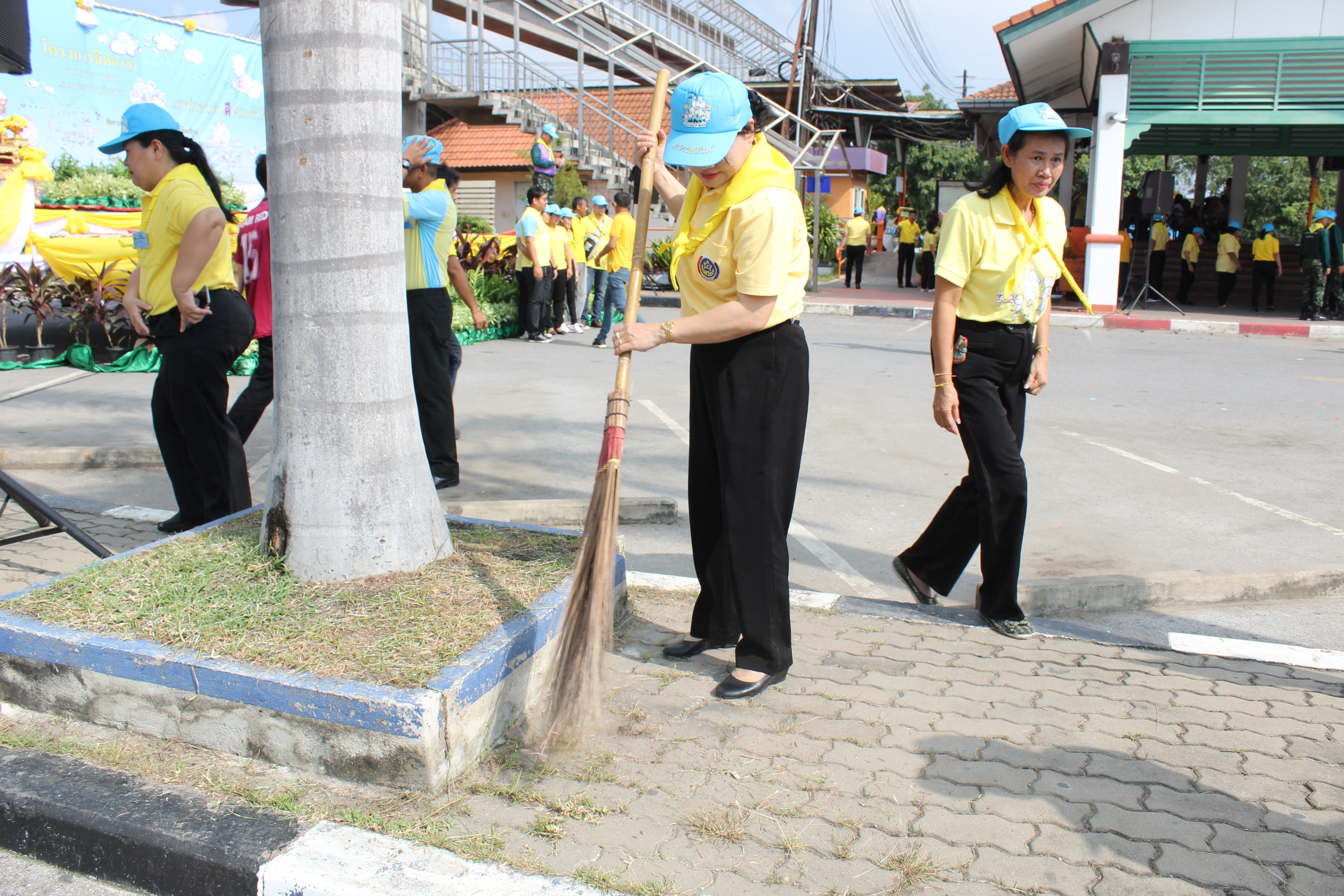 @ฉะเชิงเทรา:แม่น้ำบางปะกงแหล่งชีวิต พระศักดิ์สิทธิ์หลวงพ่อโสธร : พิธีบำเพ็ญกุศลและพิธีวางพวงมาลา เนื่องในวันคล้ายวันสวรรคต รัชกาลที่ ๕