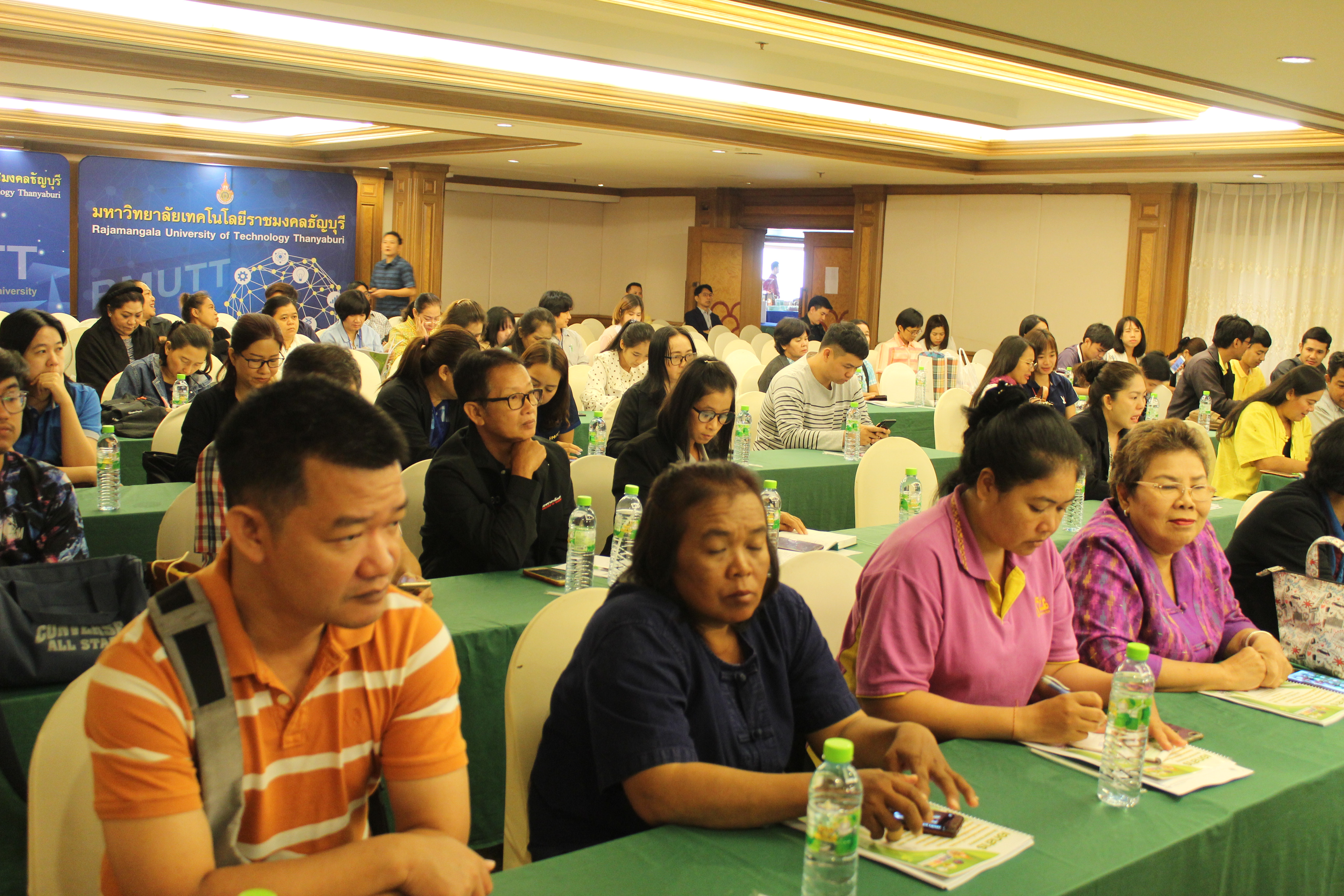 @ฉะเชิงเทรา;แม่น้ำบางปะกงแหล่งชีวิต พระศักดิ์สิทธิ์หลวงพ่อโสธร;ยกระดับโอทอป ด้วยวิทยาศาสตร์ เทคโนโลยี และนวัตกรรม