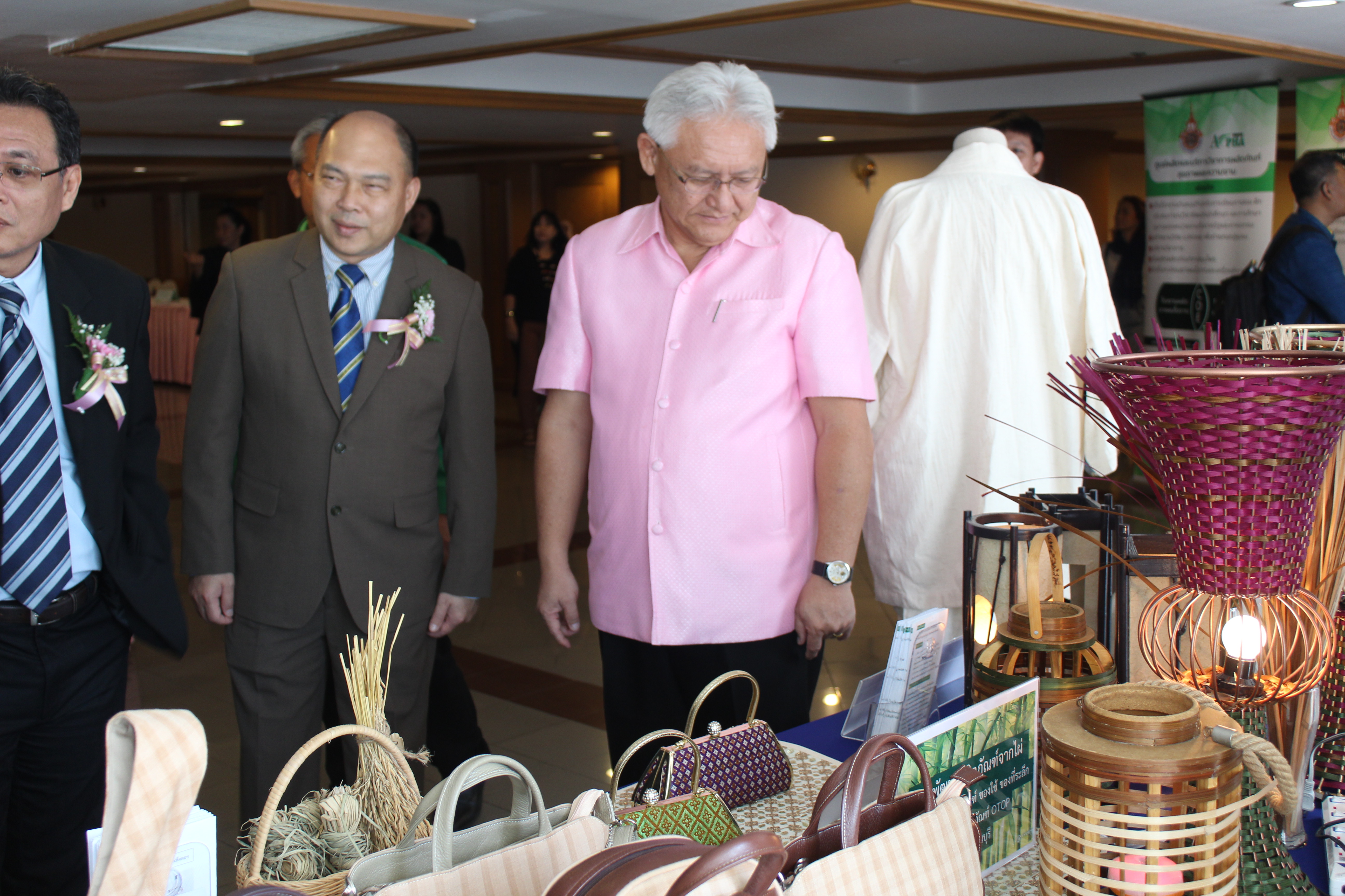 @ฉะเชิงเทรา;แม่น้ำบางปะกงแหล่งชีวิต พระศักดิ์สิทธิ์หลวงพ่อโสธร;ยกระดับโอทอป ด้วยวิทยาศาสตร์ เทคโนโลยี และนวัตกรรม