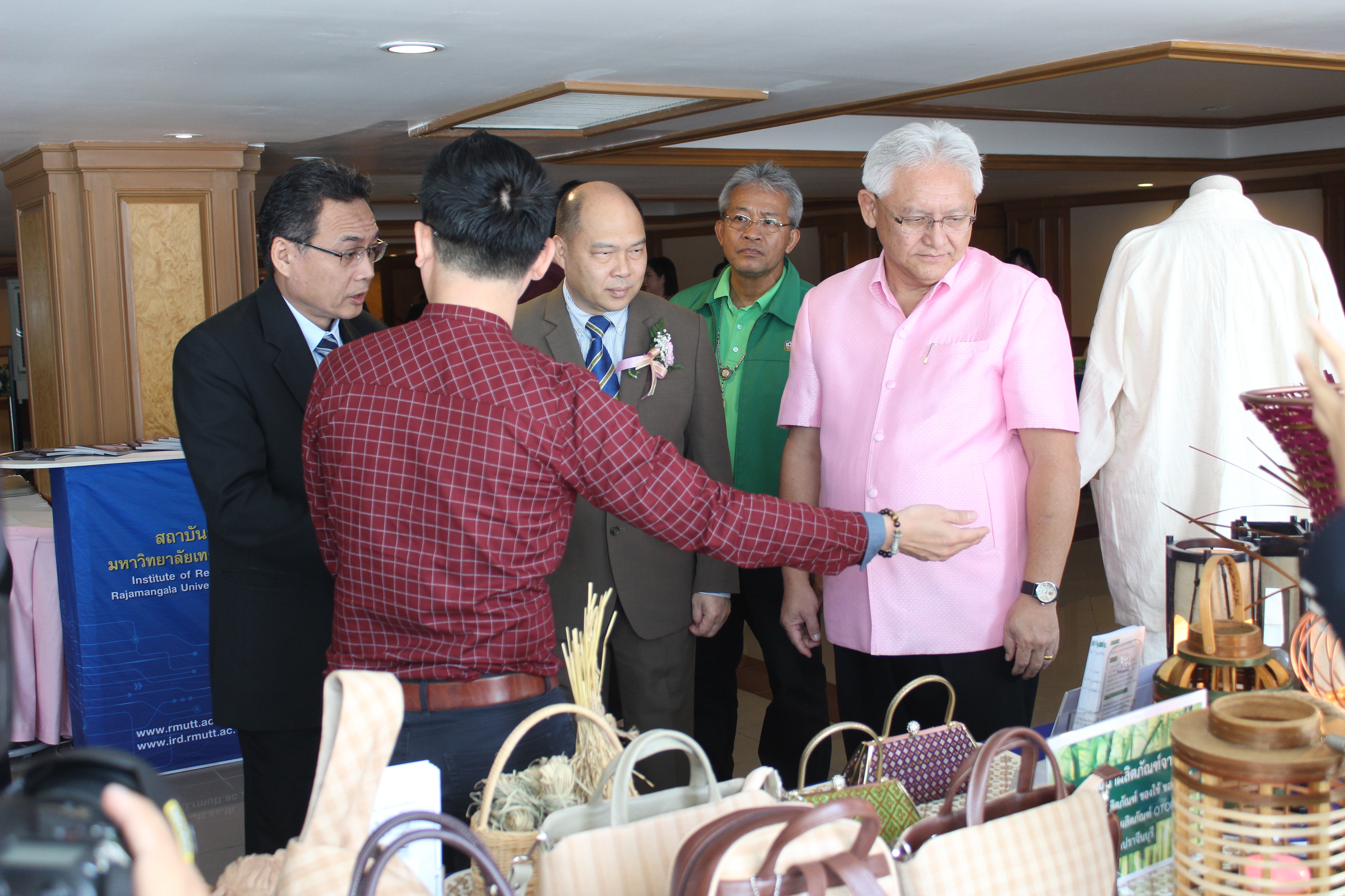 @ฉะเชิงเทรา;แม่น้ำบางปะกงแหล่งชีวิต พระศักดิ์สิทธิ์หลวงพ่อโสธร;ยกระดับโอทอป ด้วยวิทยาศาสตร์ เทคโนโลยี และนวัตกรรม