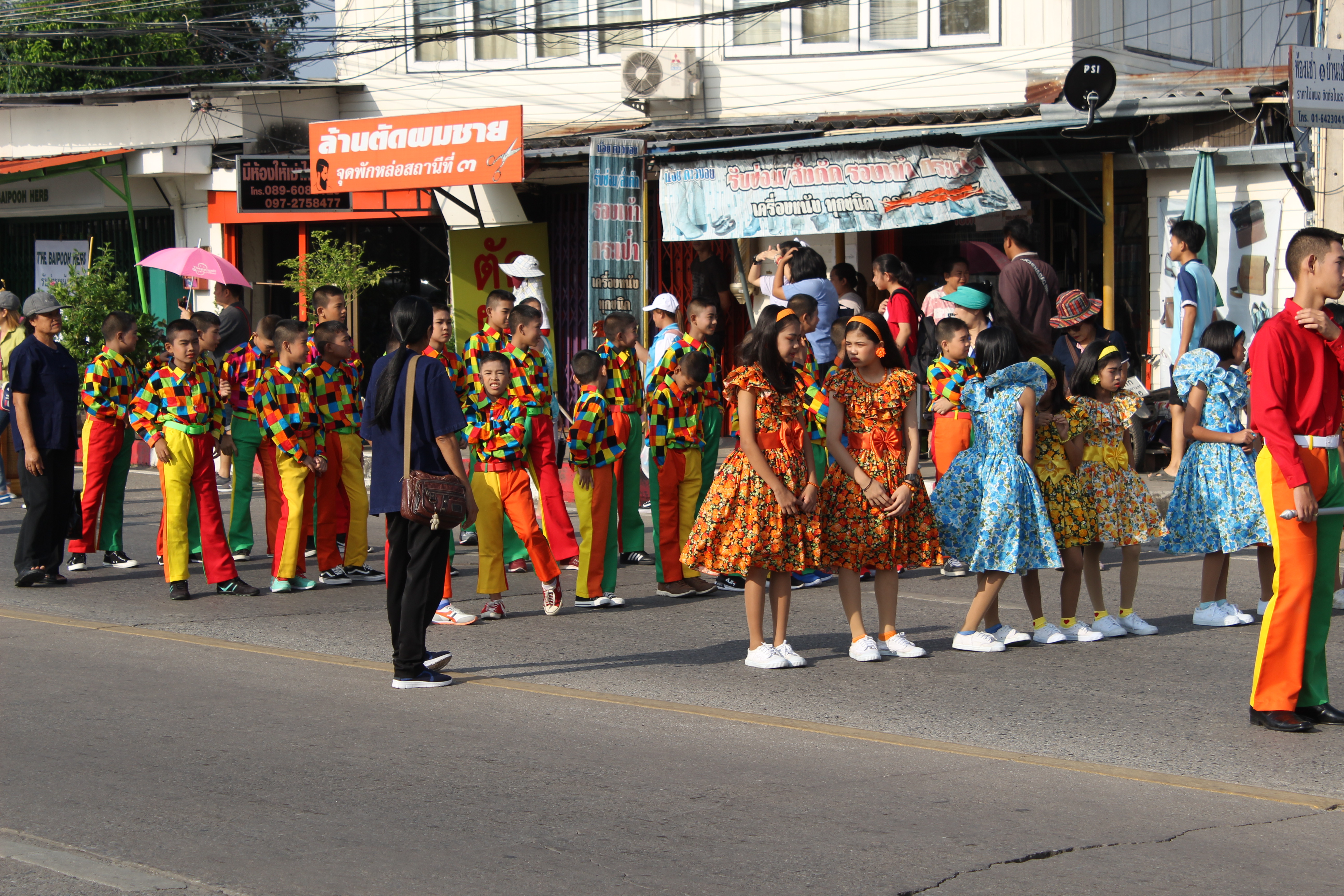 @ฉะเชิงเทรา:แม่น้ำบางปะกงแหล่งชีวิต พระศักดิ์สิทธิ์หลวงพ่อโสธร:  >>เริ่มแล้ว!! งานนมัสการหลวงพ่อโสธร และงานประจำปีจังหวัดฉะเชิงเทรา ประจำปี ๒๕๖๒>>