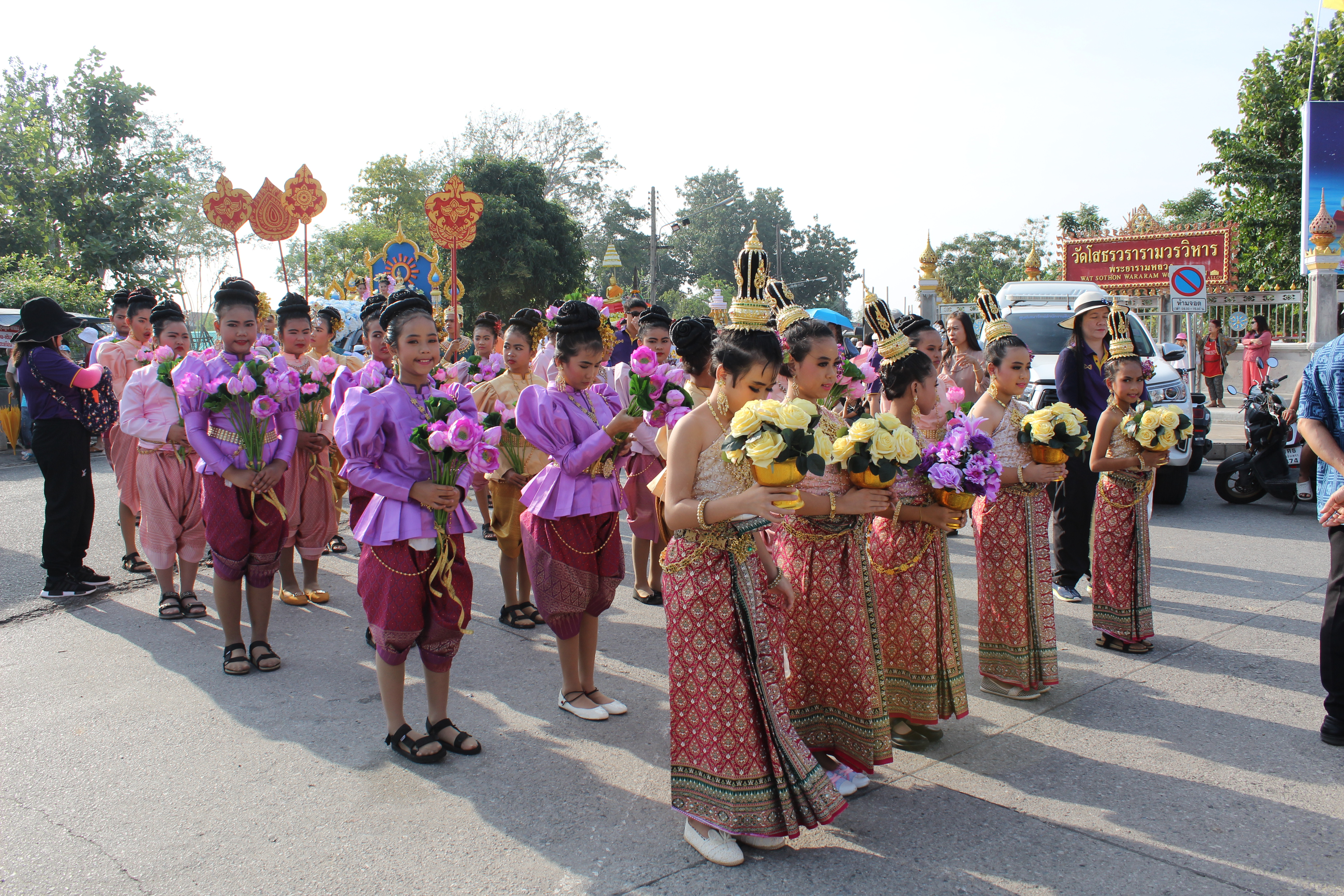 @ฉะเชิงเทรา:แม่น้ำบางปะกงแหล่งชีวิต พระศักดิ์สิทธิ์หลวงพ่อโสธร:  >>เริ่มแล้ว!! งานนมัสการหลวงพ่อโสธร และงานประจำปีจังหวัดฉะเชิงเทรา ประจำปี ๒๕๖๒>>