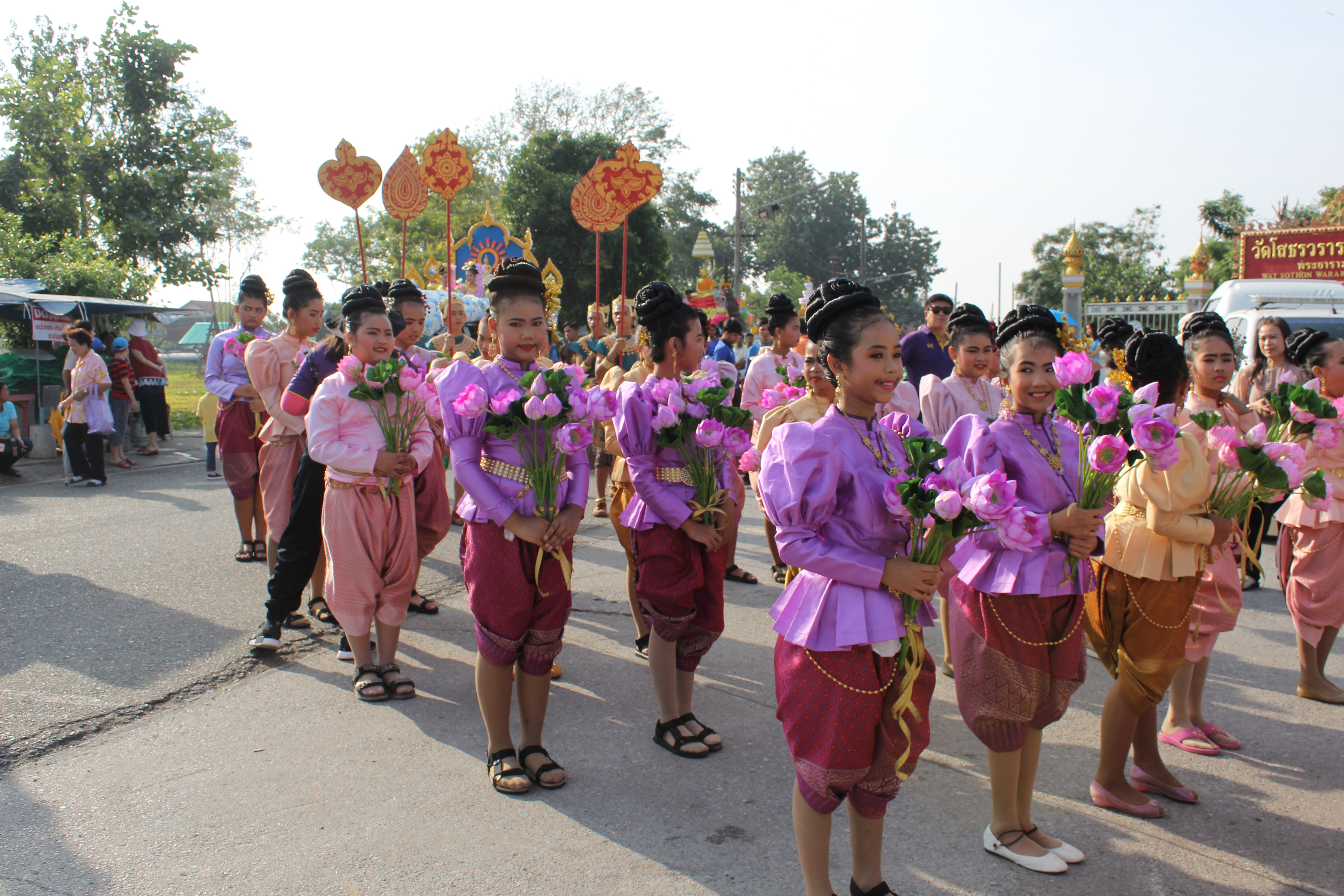 @ฉะเชิงเทรา:แม่น้ำบางปะกงแหล่งชีวิต พระศักดิ์สิทธิ์หลวงพ่อโสธร:  >>เริ่มแล้ว!! งานนมัสการหลวงพ่อโสธร และงานประจำปีจังหวัดฉะเชิงเทรา ประจำปี ๒๕๖๒>>