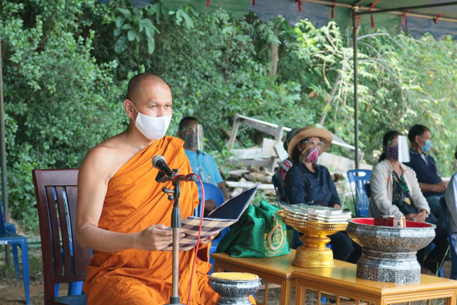 ฉะเชิงเทรา ปันสุข ปลูกผัก สานพลังรัก บ้าน วัด ราชการ (บวร) สร้างแหล่งอาหารในชุมชน