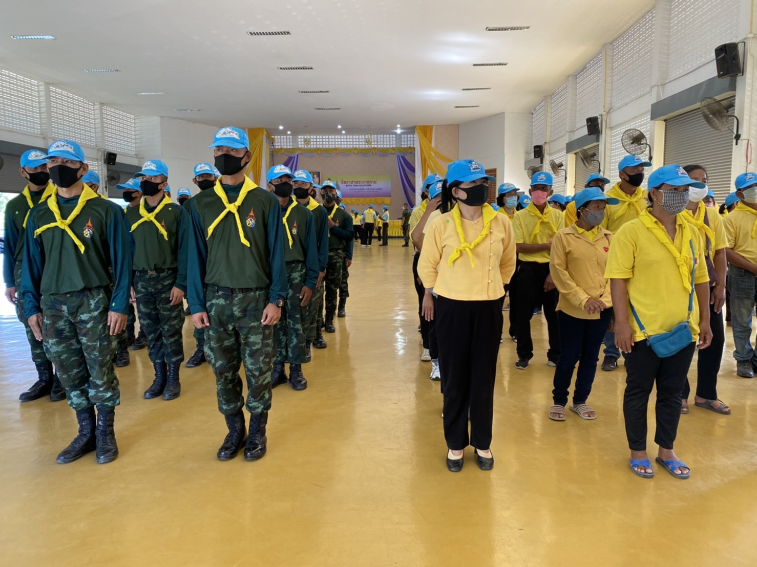 ข้าราชการ และประชาชนจิตอาสา ร่วมกิจกรรมจิตอาสาพัฒนา ปรับปรุงภูมิทัศน์ ในห้วงวันสมเด็จพระนารายณ์มหาราช และกิจกรรมจิตอาสาพัฒนาป้องกันโรคที่เกิดจากยุง