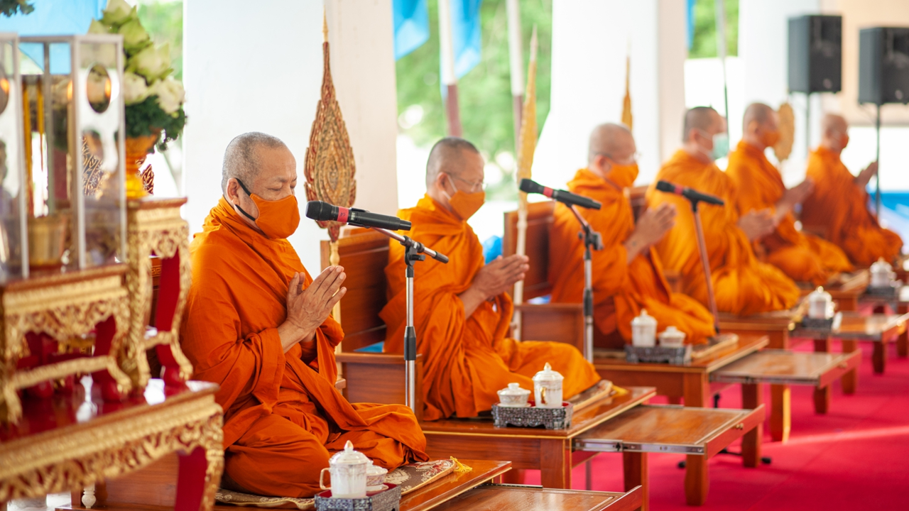 ⭐️⭐️พัฒนาการจังหวัดฉะเชิงเทรา ร่วมทำบุญตักบาตร ถวายเป็นพระราชกุศล และลงนามถวายพระพรชัยมงคล เนื่องในโอกาสวันเฉลิมพระชนมพรรษา สมเด็จพระนางเจ้าสิริกิติ์ พระบรมราชินีนาถ พระบรมราชชนนีพันปีหลวง ประจำปีพุทธศักราช 2563⭐️⭐️