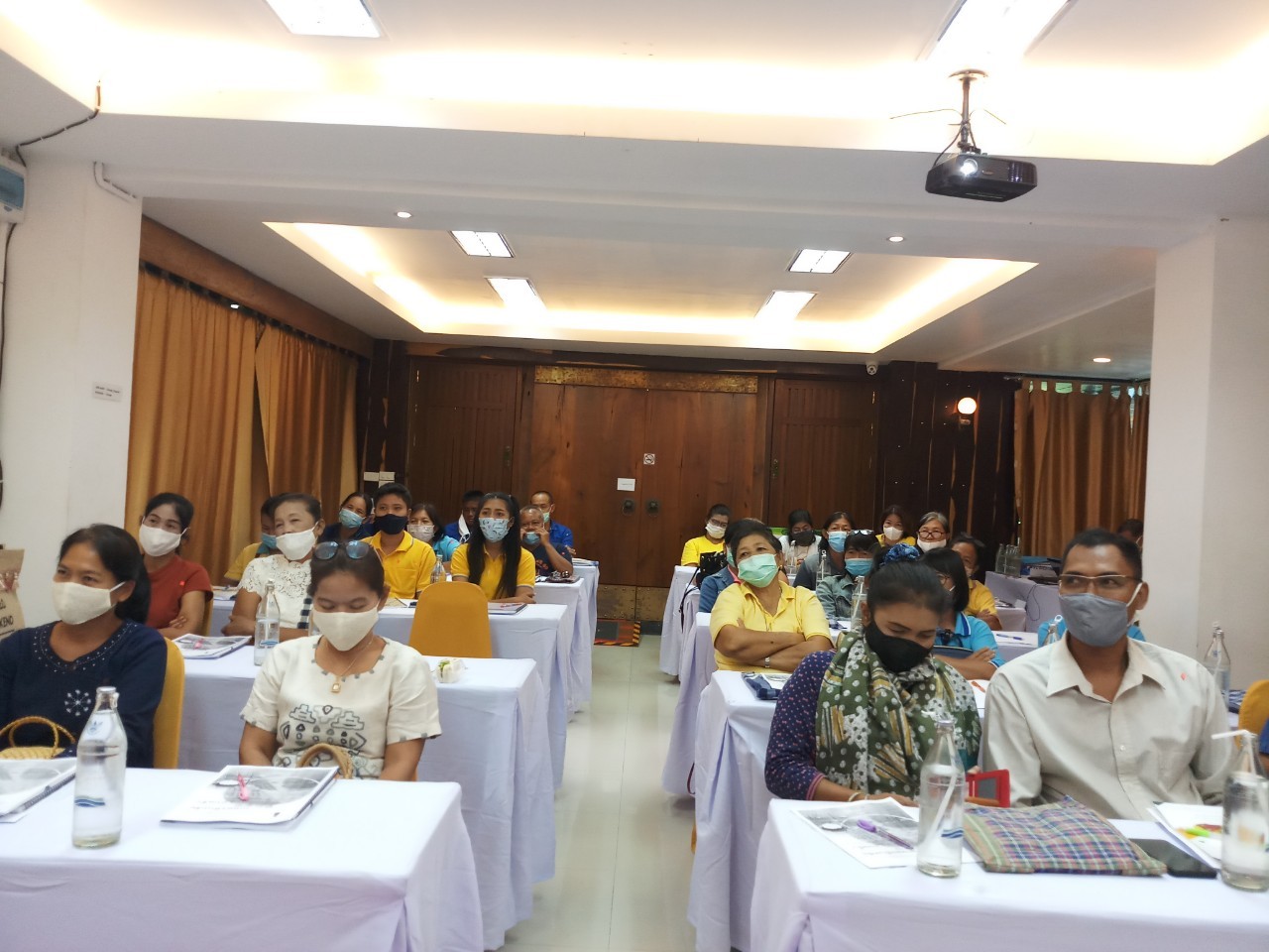 พช.ฉะเชิงเทรา ประชุมเชิงปฏิบัติการสร้างรายได้จากกิจการอาหารปลอดภัย (โรงพยาบาล โรงเรียน โรงแรม ร้านอาหาร)